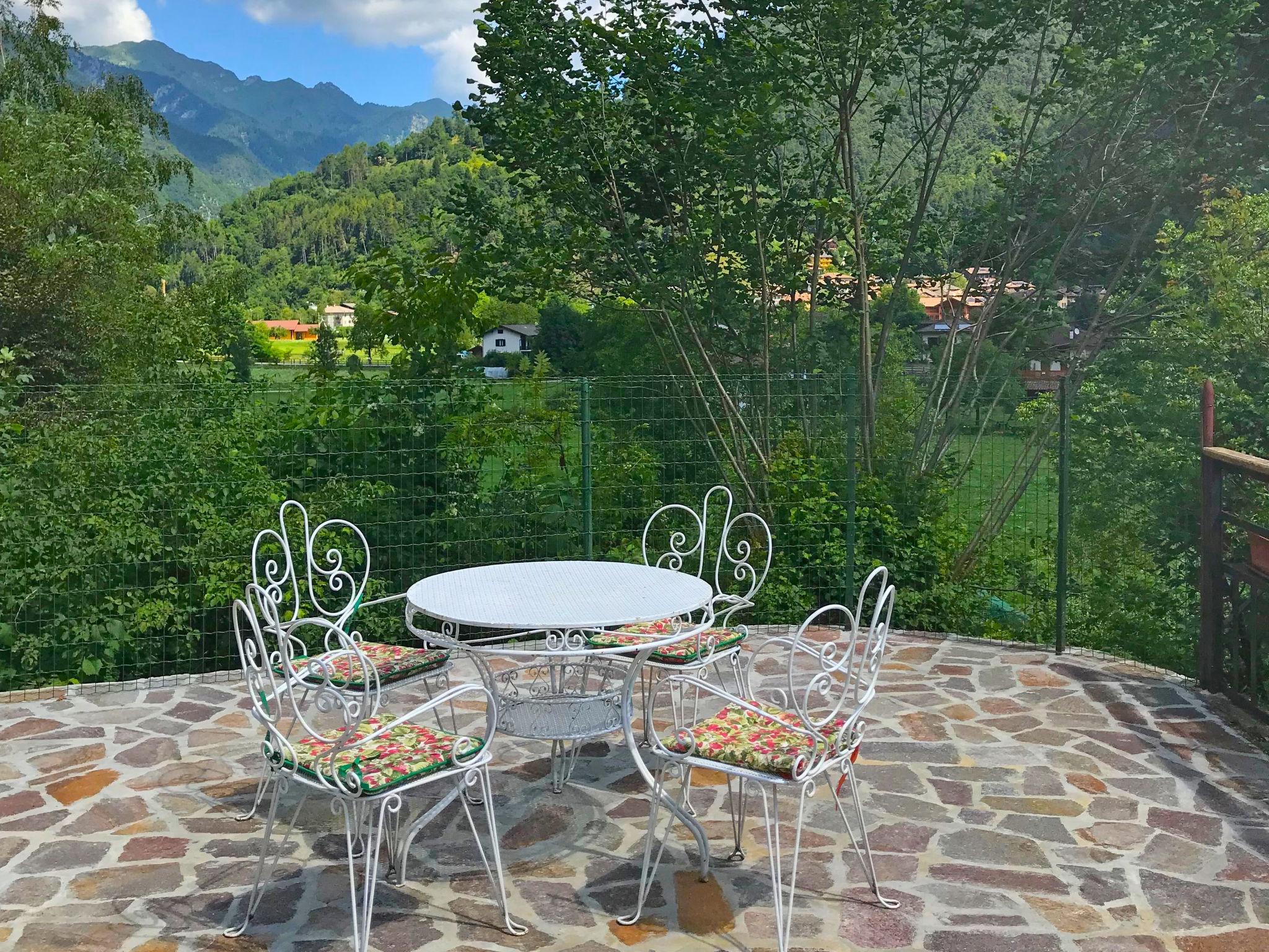 Photo 36 - Maison de 6 chambres à Ledro avec jardin et terrasse