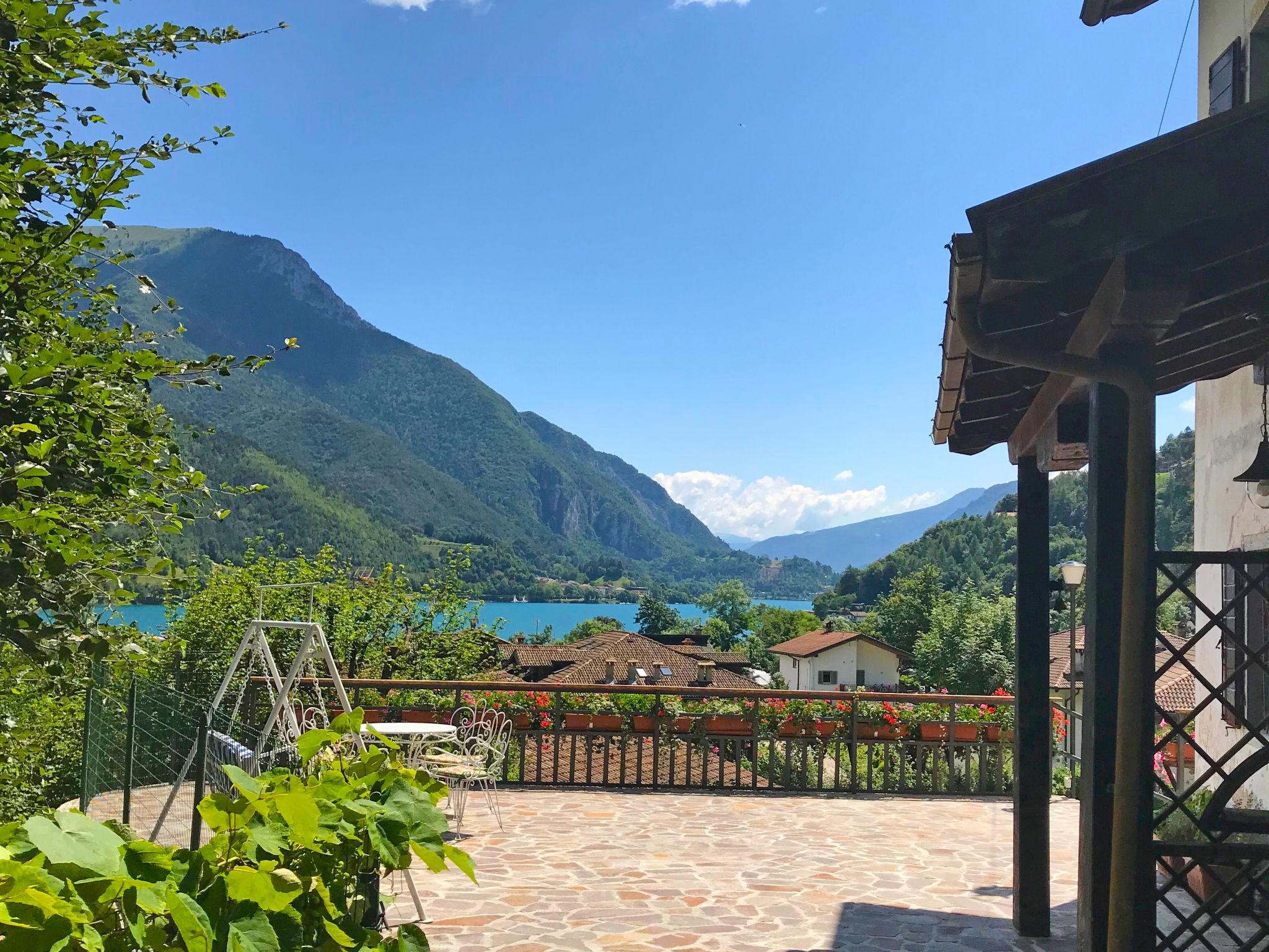 Foto 2 - Haus mit 6 Schlafzimmern in Ledro mit terrasse und blick auf die berge