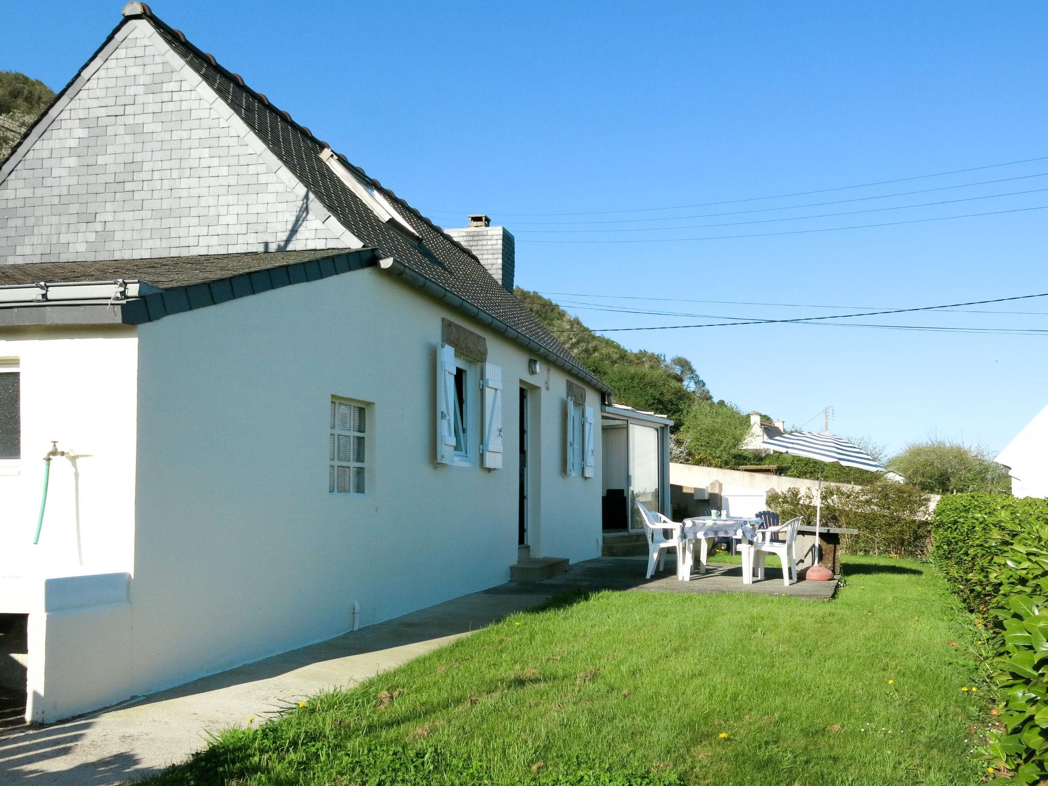 Photo 2 - Maison de 2 chambres à Trédrez-Locquémeau avec jardin et terrasse