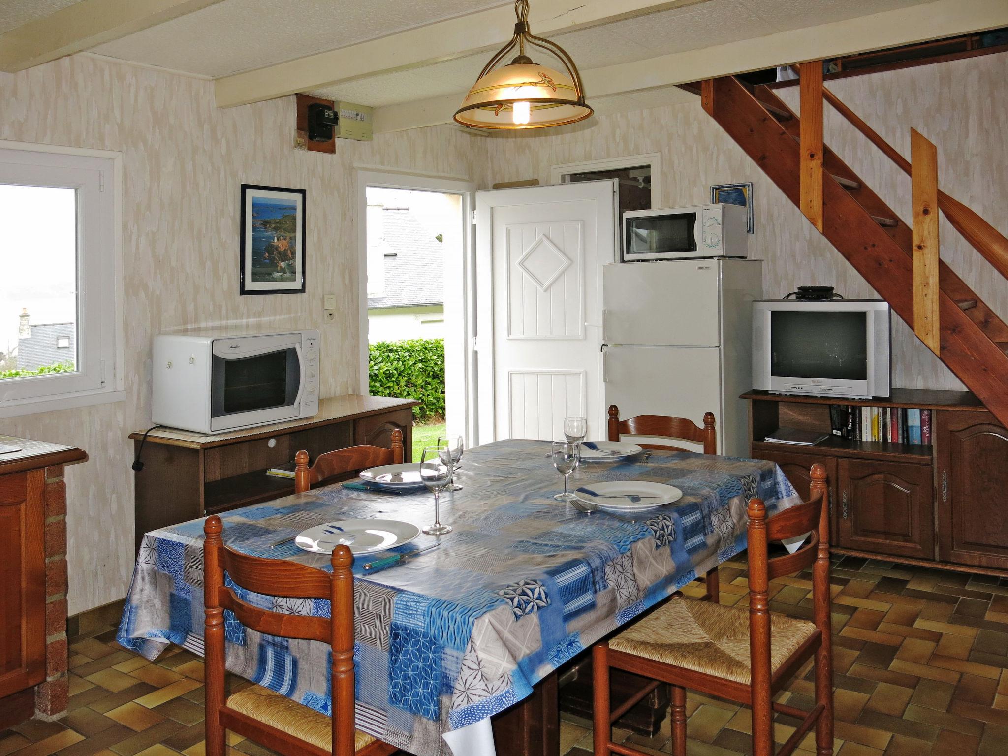 Photo 8 - Maison de 2 chambres à Trédrez-Locquémeau avec jardin et terrasse