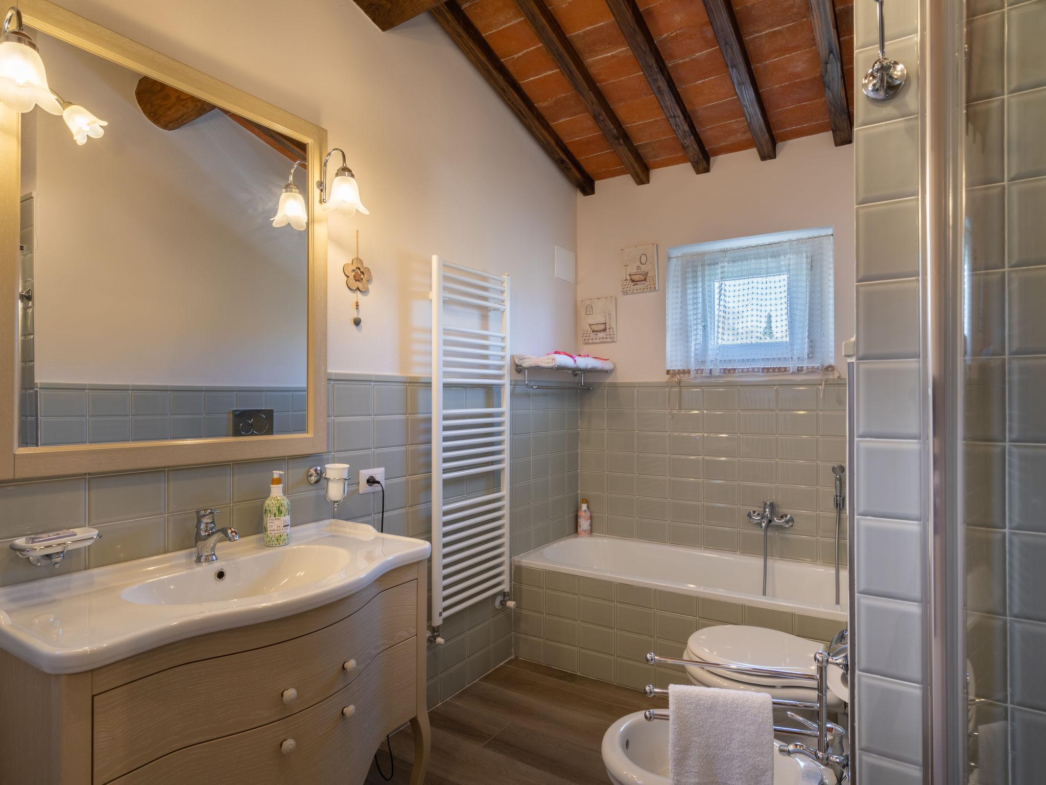 Photo 16 - 3 bedroom House in Laterina Pergine Valdarno with private pool and garden