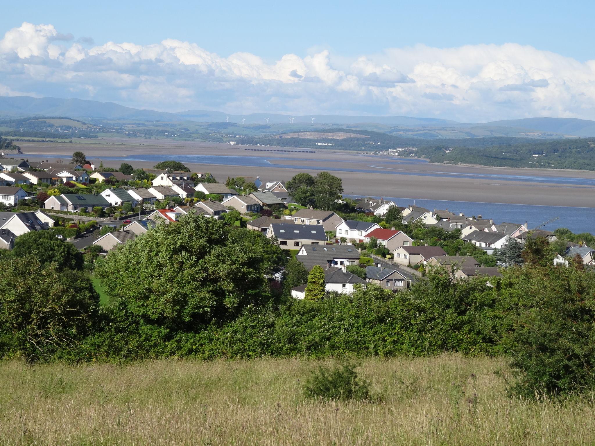 Photo 31 - 2 bedroom House in Grange over Sands with garden and mountain view