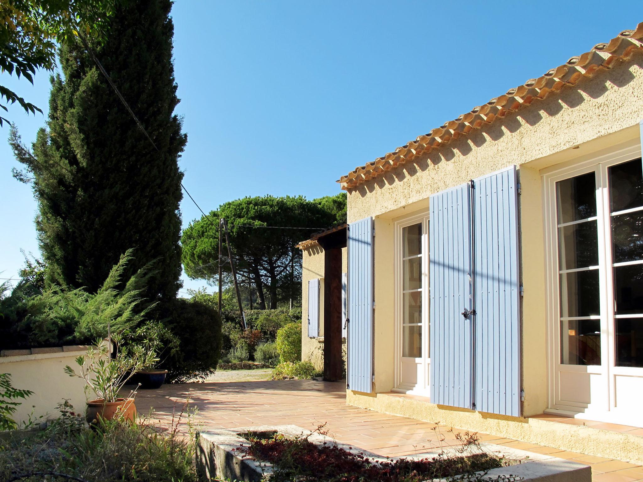 Foto 4 - Casa de 4 quartos em Tresques com piscina privada e jardim