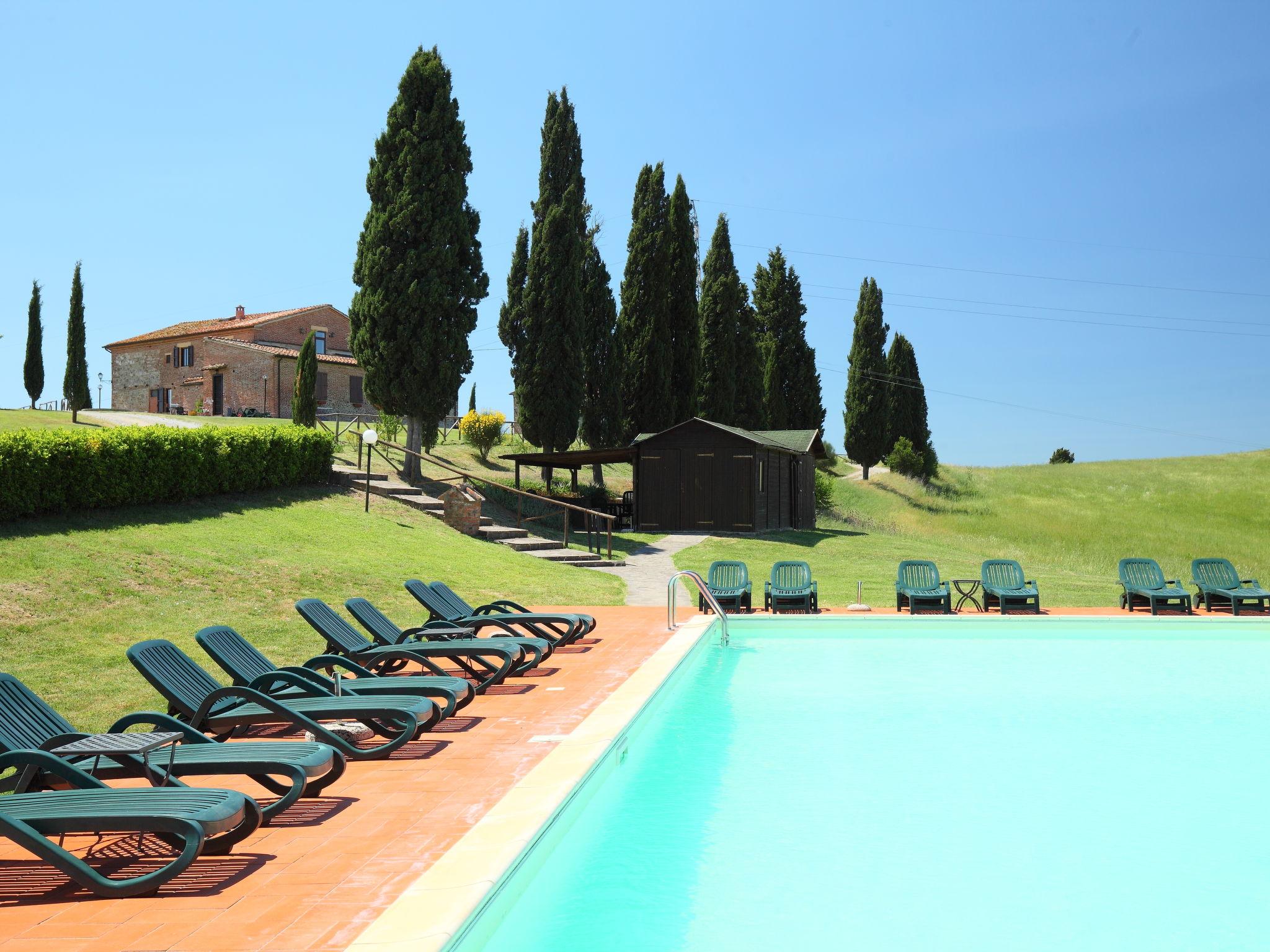 Photo 3 - Appartement de 4 chambres à Asciano avec piscine et jardin