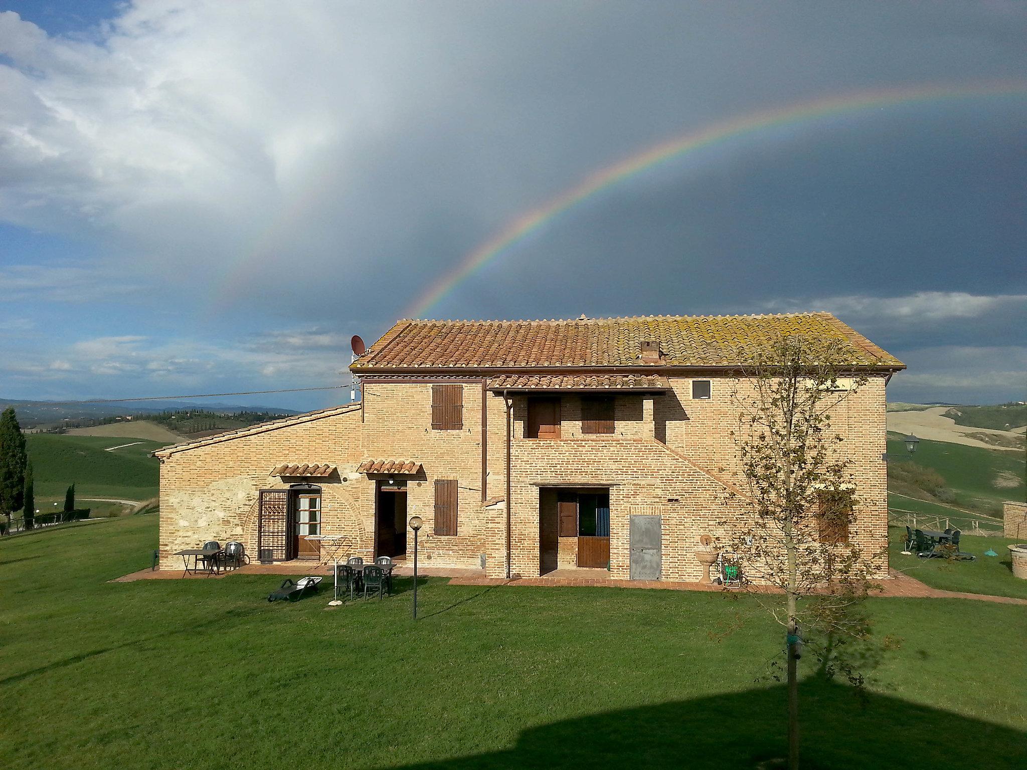 Foto 1 - Appartamento con 2 camere da letto a Asciano con piscina