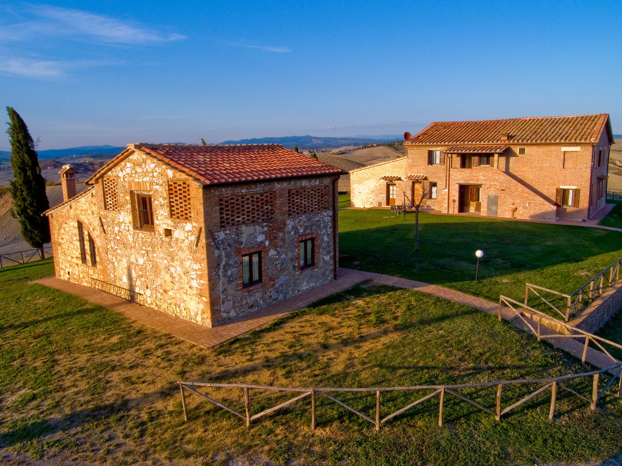 Foto 1 - Appartamento con 2 camere da letto a Asciano con piscina e giardino