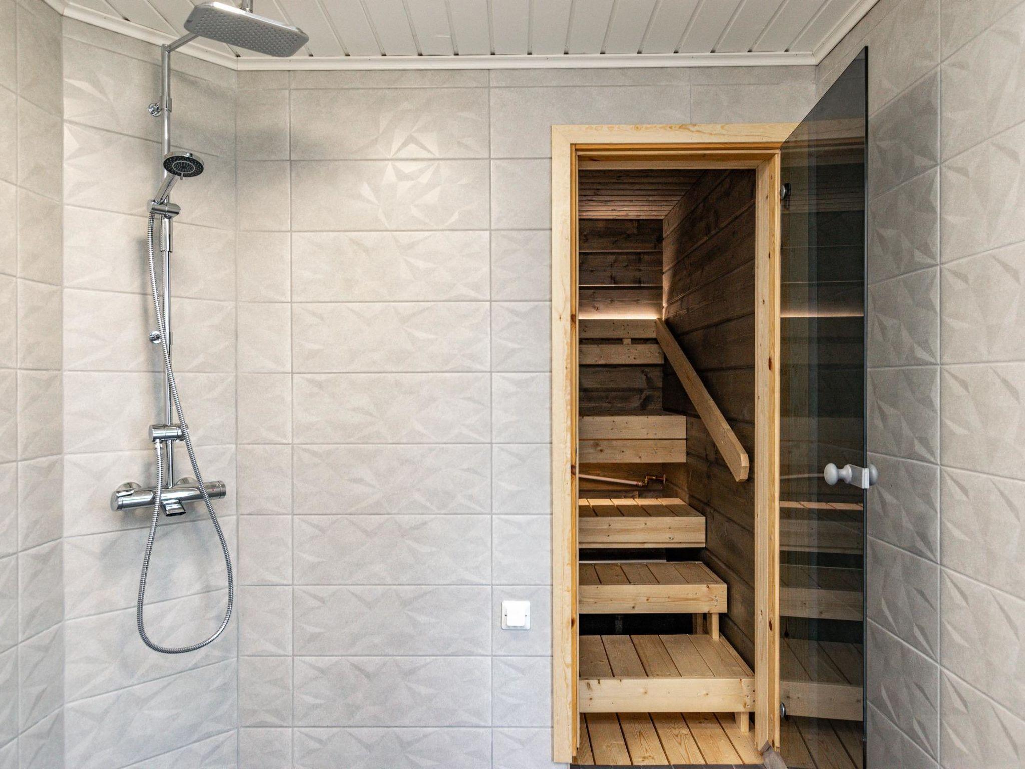 Foto 20 - Casa de 2 habitaciones en Kouvola con sauna