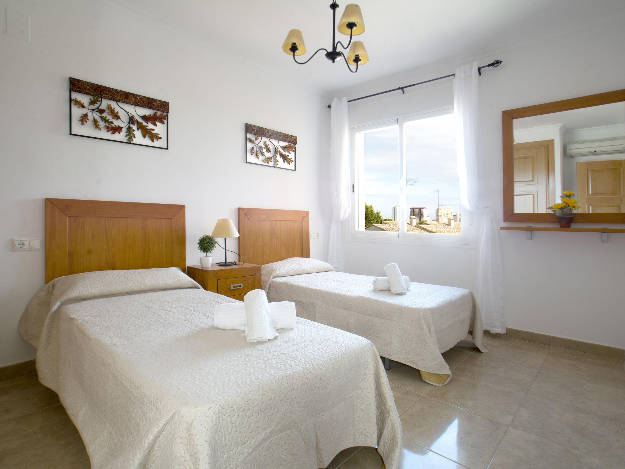 Foto 9 - Casa con 10 camere da letto a Calp con piscina privata e vista mare