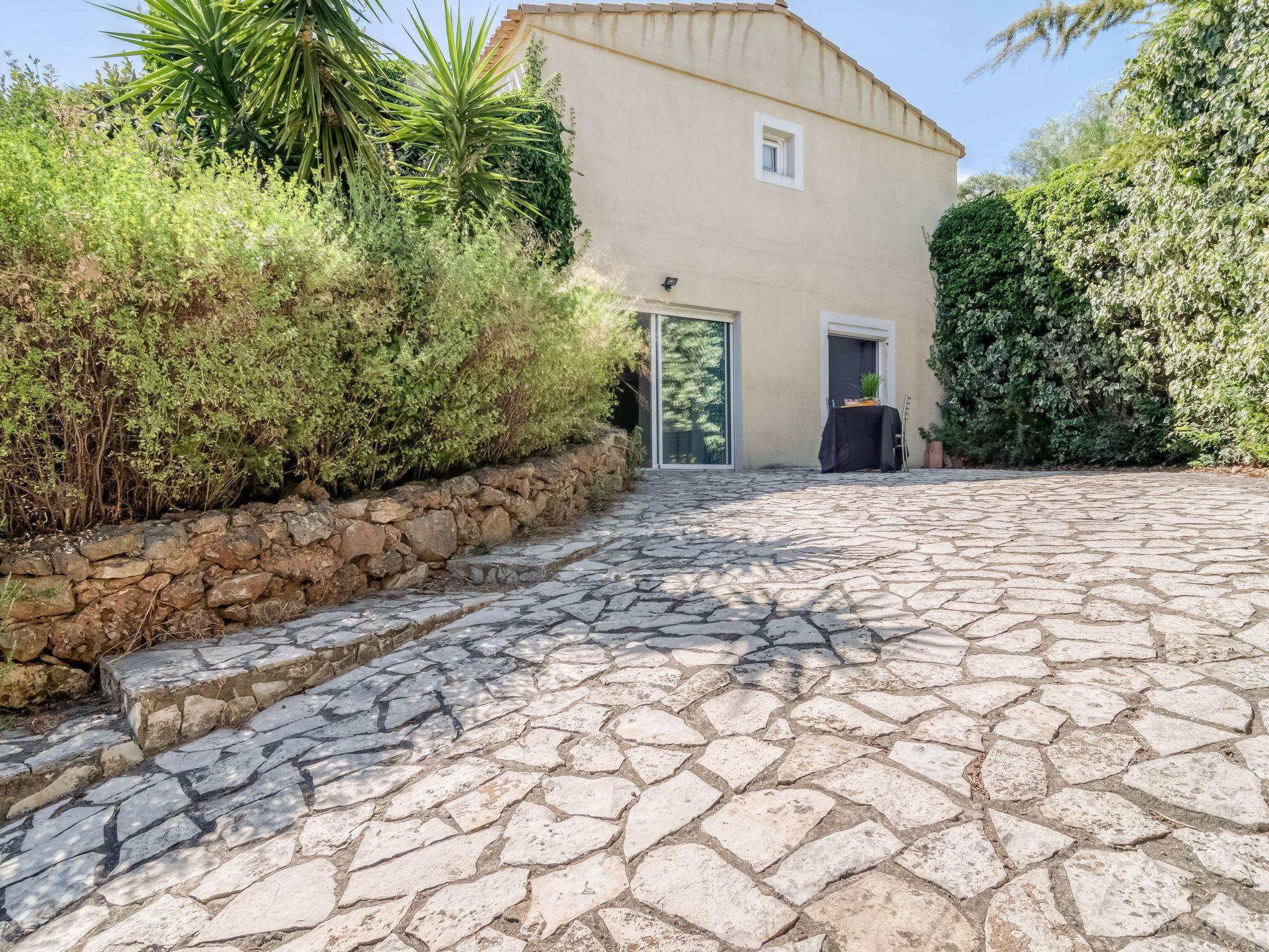 Photo 2 - Appartement de 2 chambres à La Valette-du-Var avec terrasse et vues à la mer