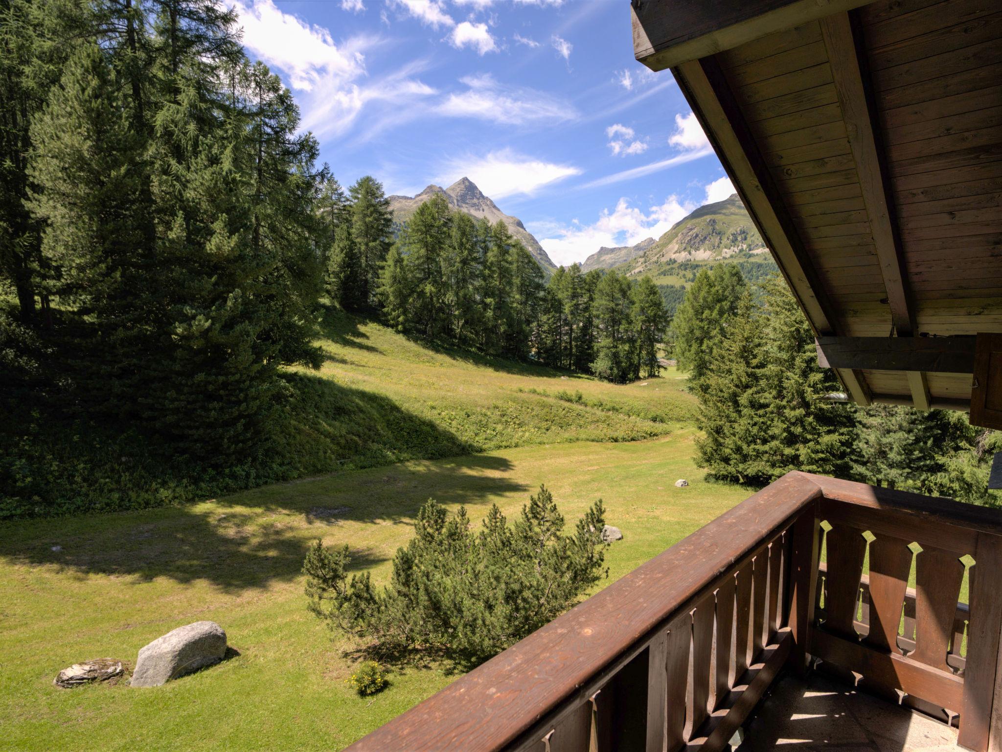 Photo 5 - Appartement de 2 chambres à Silvaplana avec jardin et vues sur la montagne