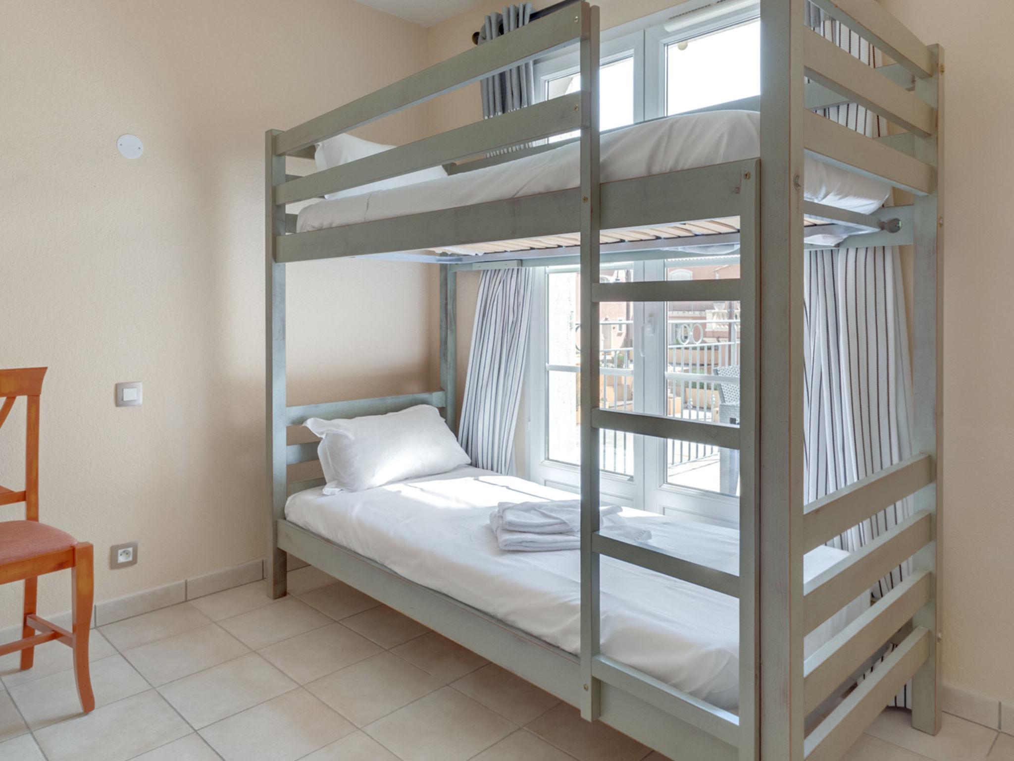Foto 19 - Appartamento con 3 camere da letto a Callian con piscina