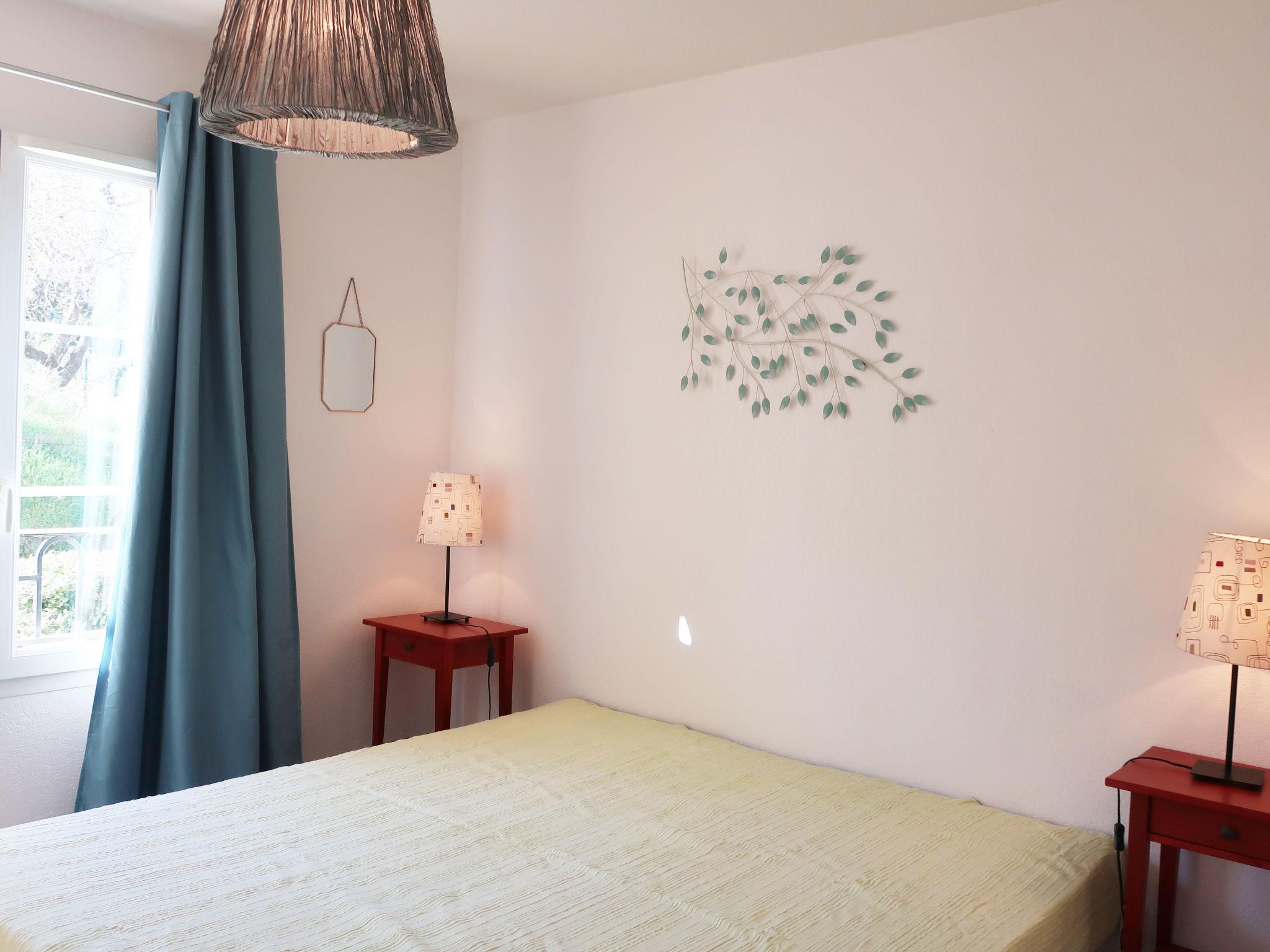 Foto 10 - Appartamento con 2 camere da letto a Cogolin con terrazza e vista mare