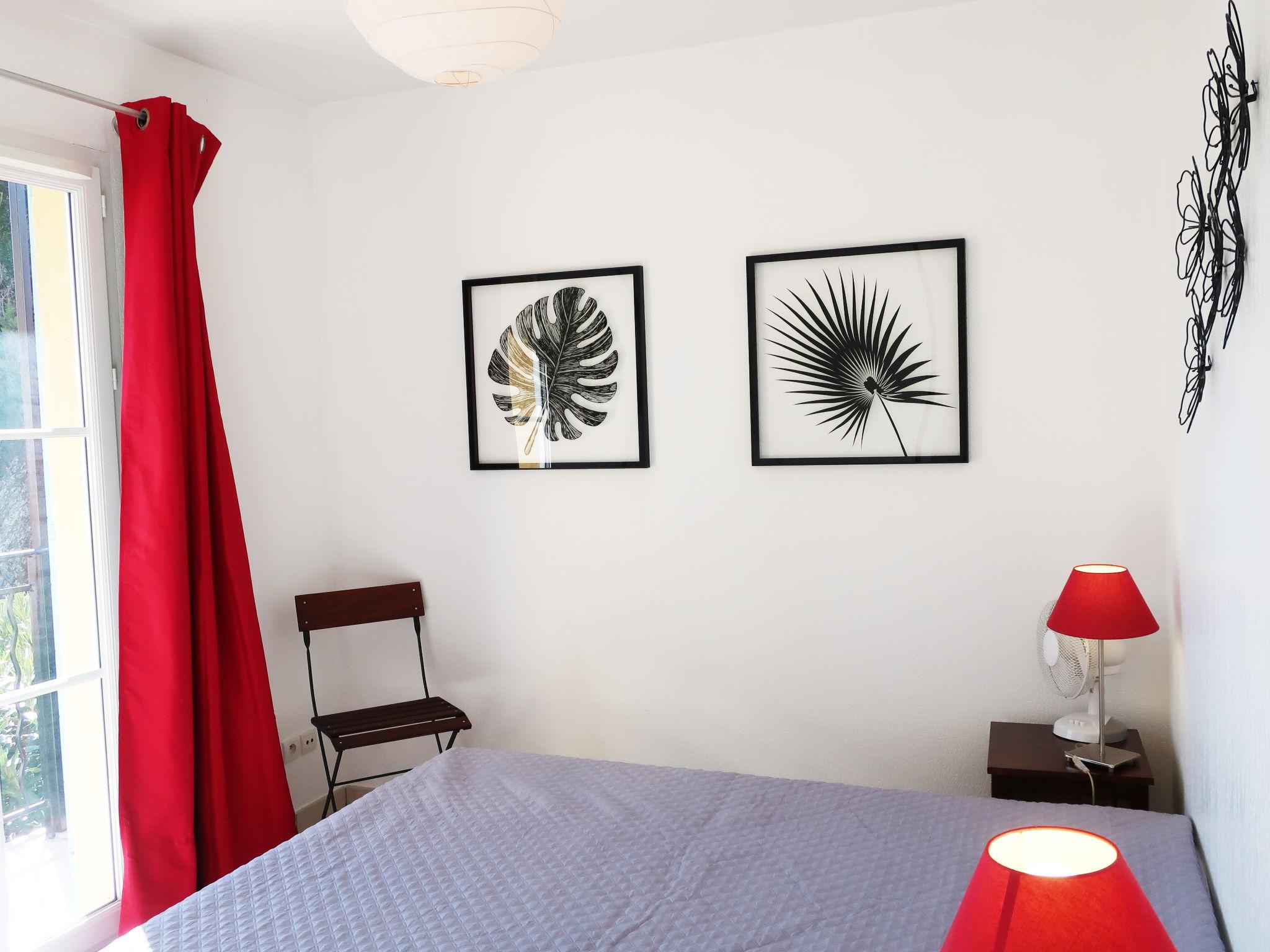 Foto 4 - Appartamento con 2 camere da letto a Cogolin con terrazza e vista mare