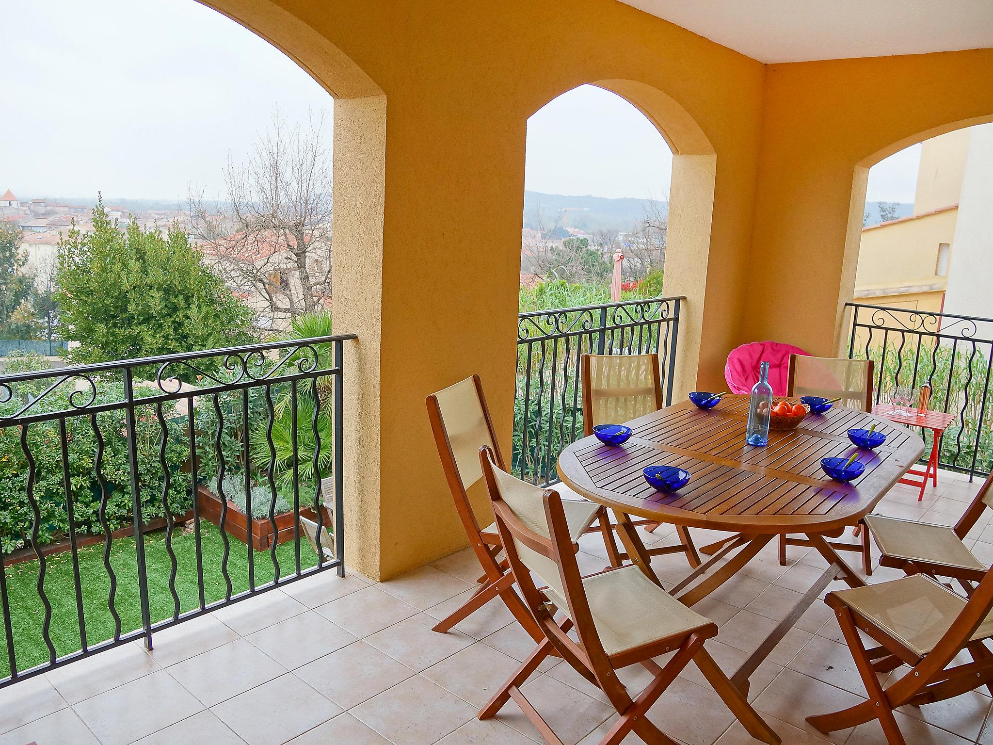 Photo 1 - Appartement de 2 chambres à Cogolin avec terrasse