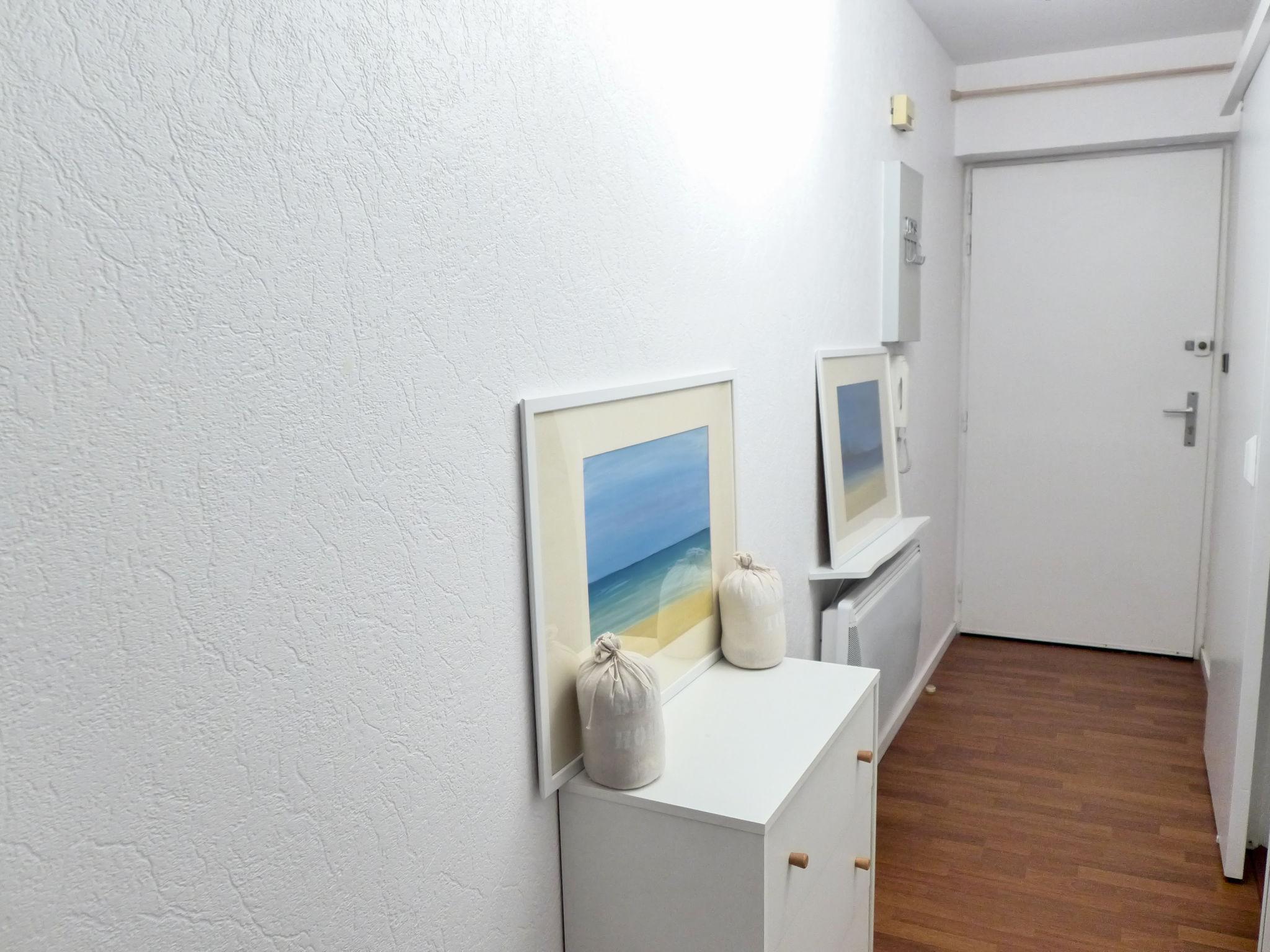 Foto 14 - Appartamento con 1 camera da letto a Lacanau con vista mare