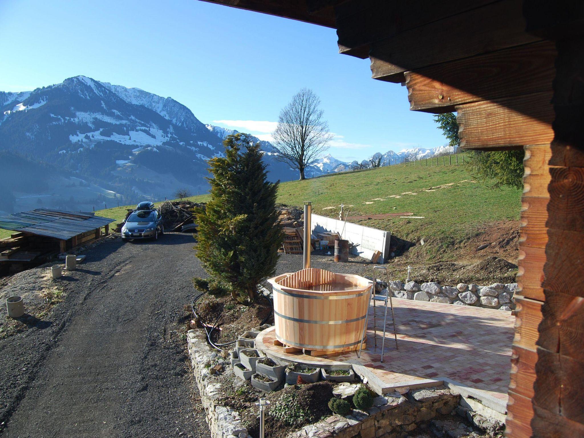 Foto 8 - Appartamento con 2 camere da letto a Erlenbach im Simmental con vista sulle montagne