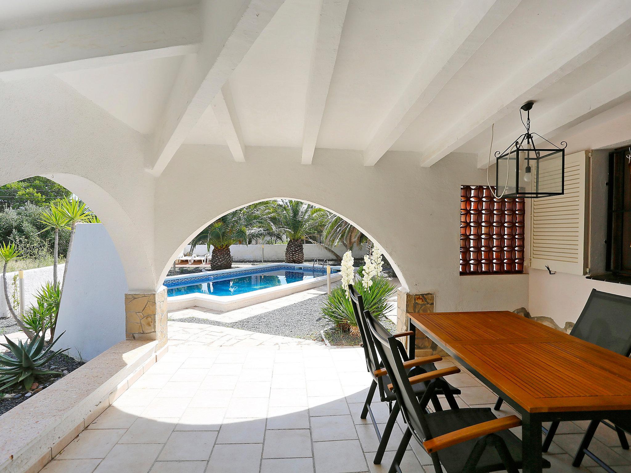 Photo 3 - 2 bedroom House in Mont-roig del Camp with private pool and sea view