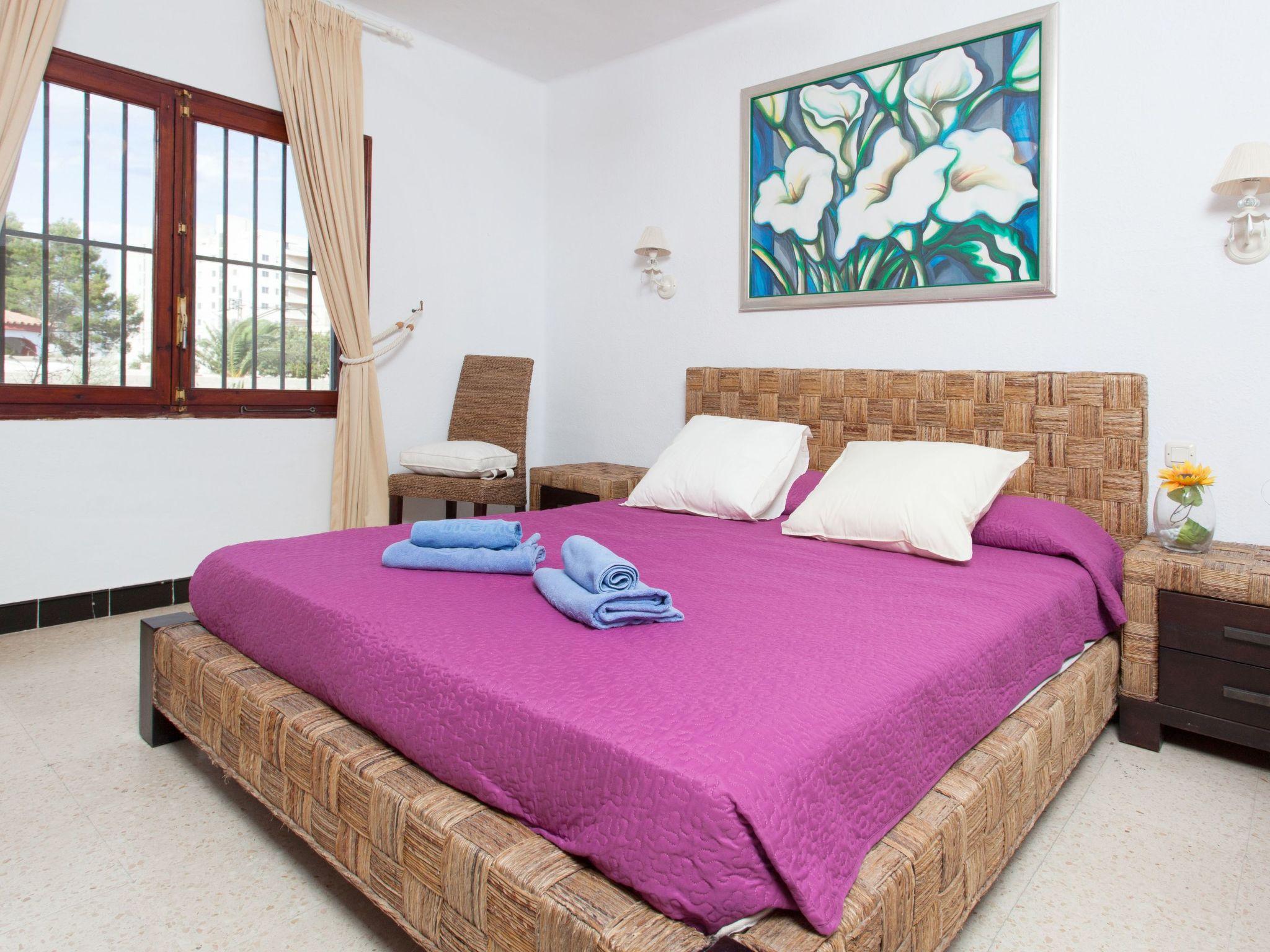 Photo 5 - 2 bedroom House in Mont-roig del Camp with private pool and garden