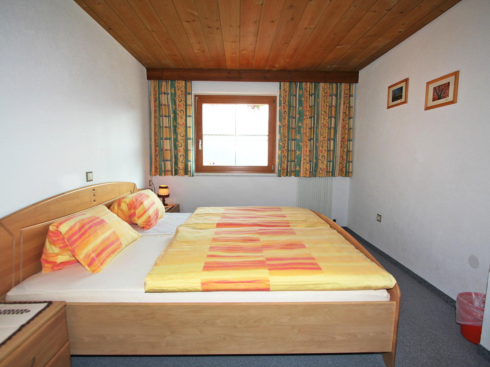 Foto 4 - Apartamento de 2 quartos em Bartholomäberg com terraço e vista para a montanha