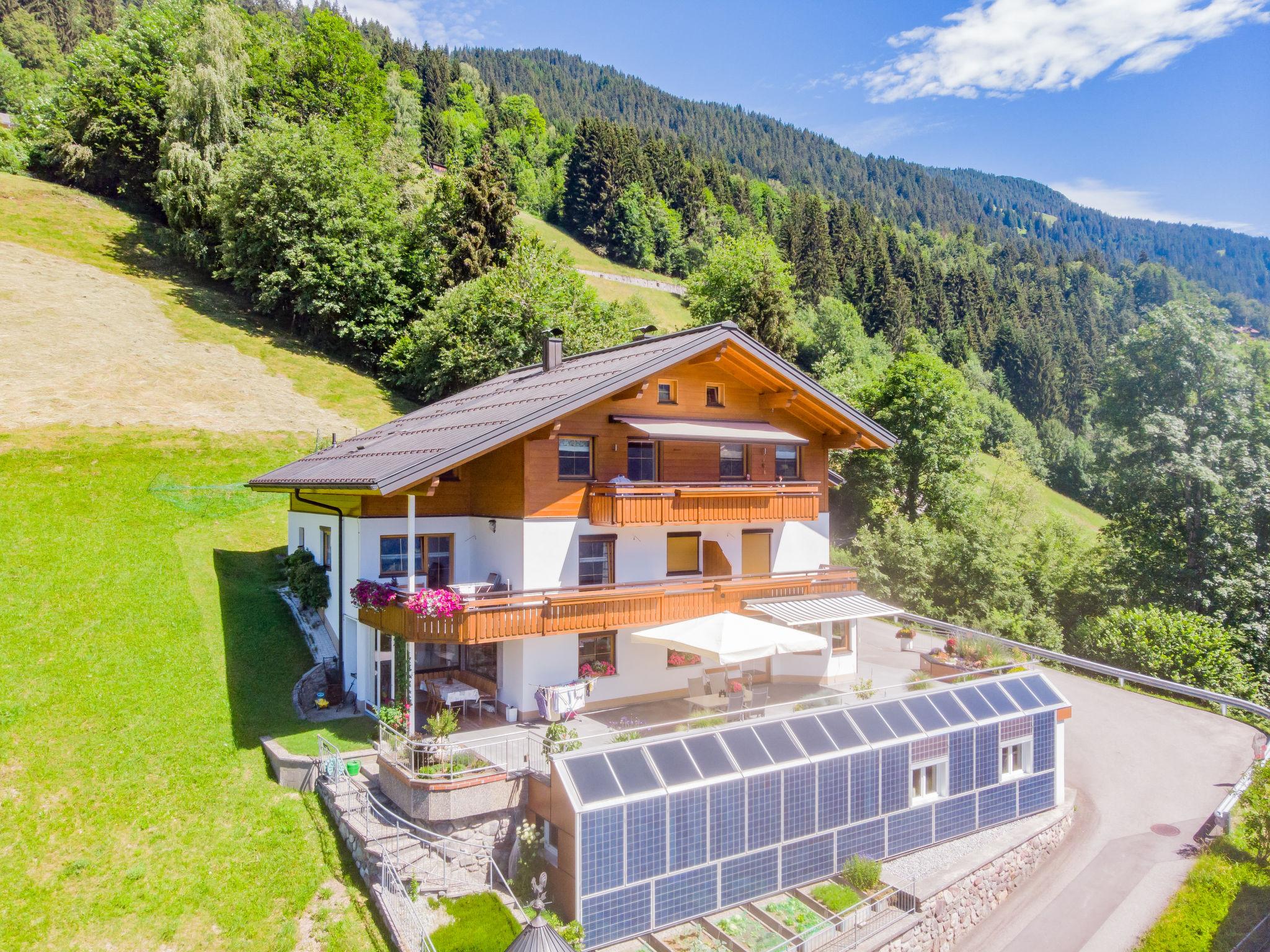 Photo 1 - Appartement de 2 chambres à Bartholomäberg avec terrasse et vues sur la montagne