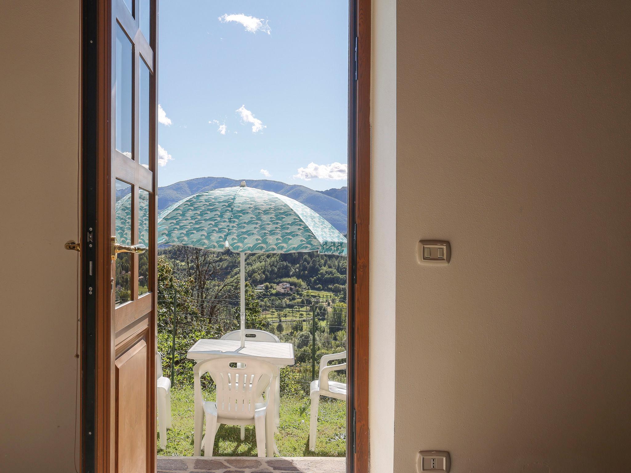 Foto 13 - Appartamento con 1 camera da letto a Villa Collemandina con piscina e terrazza