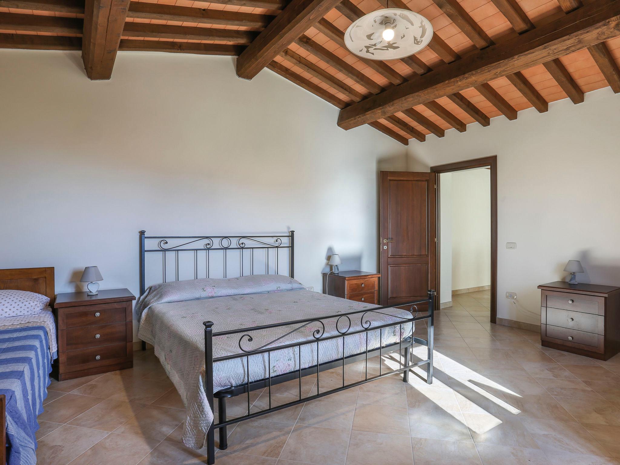 Foto 6 - Apartamento de 1 habitación en Villa Collemandina con piscina y terraza