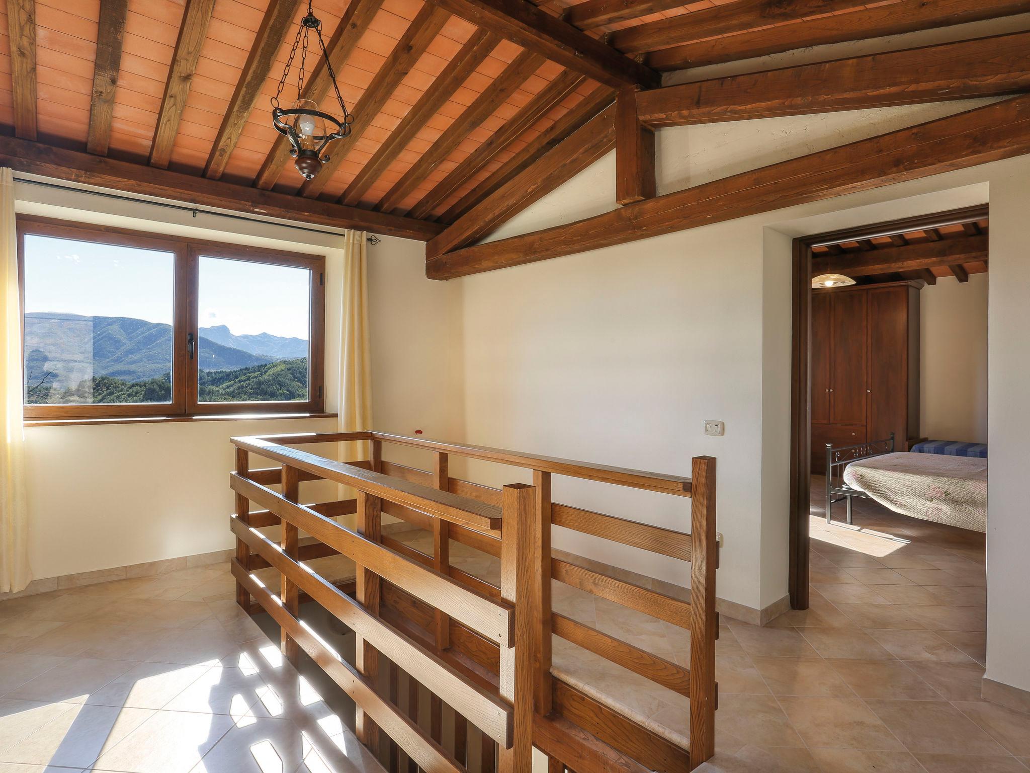 Foto 14 - Apartamento de 1 habitación en Villa Collemandina con piscina y terraza