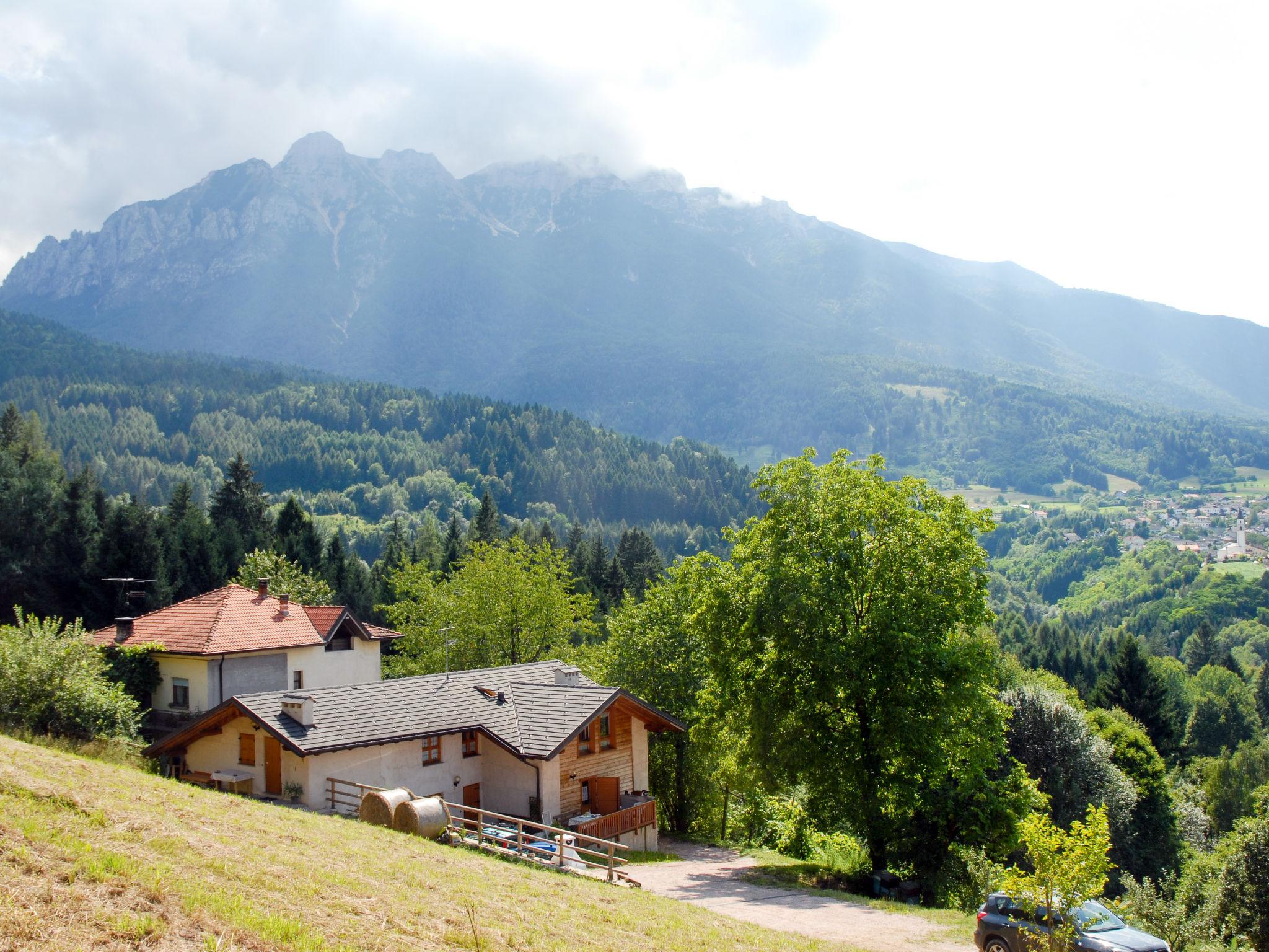 Photo 24 - Appartement de 2 chambres à Calceranica al Lago avec jardin et vues sur la montagne