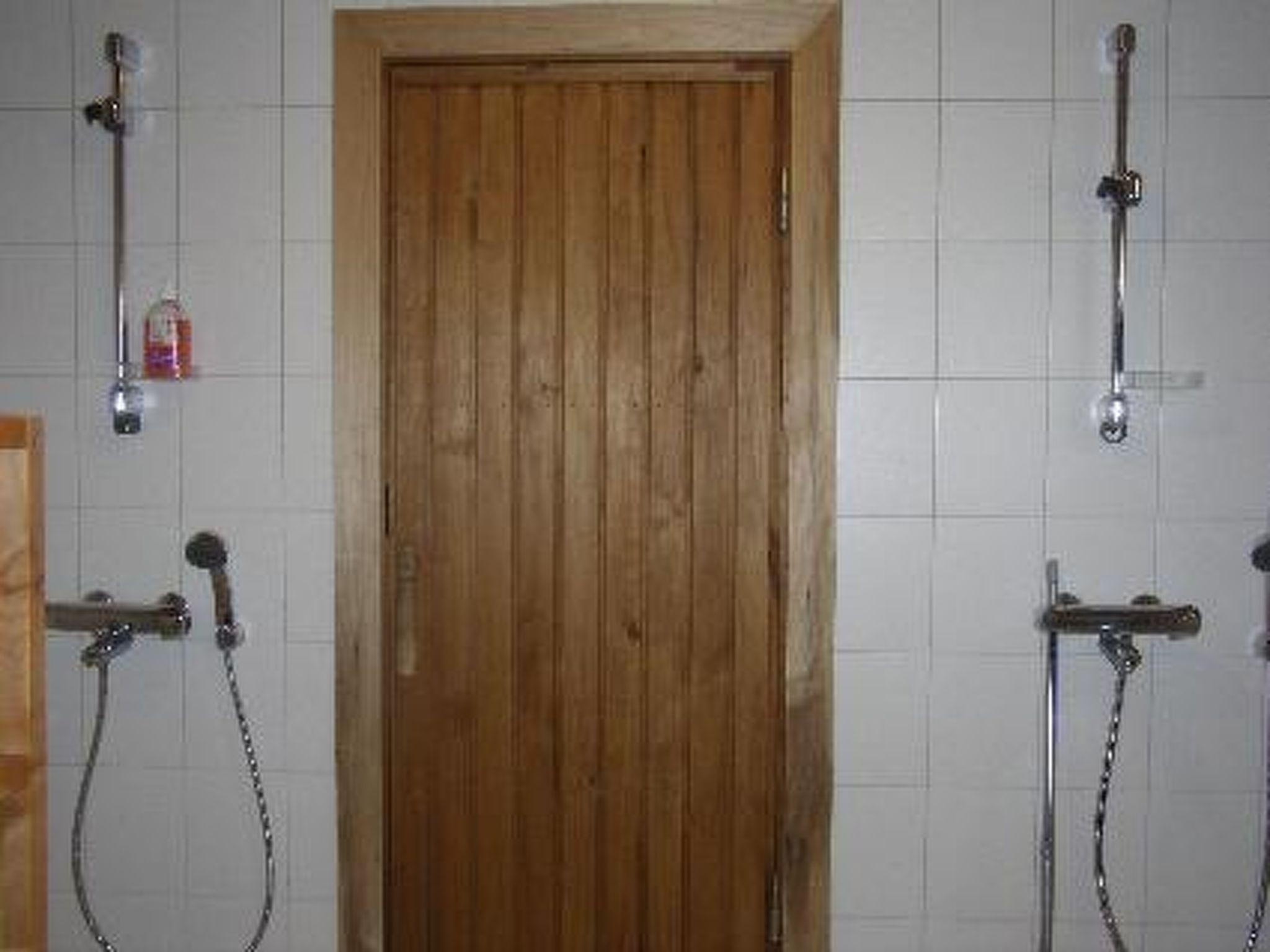 Photo 32 - Maison de 7 chambres à Kuopio avec sauna