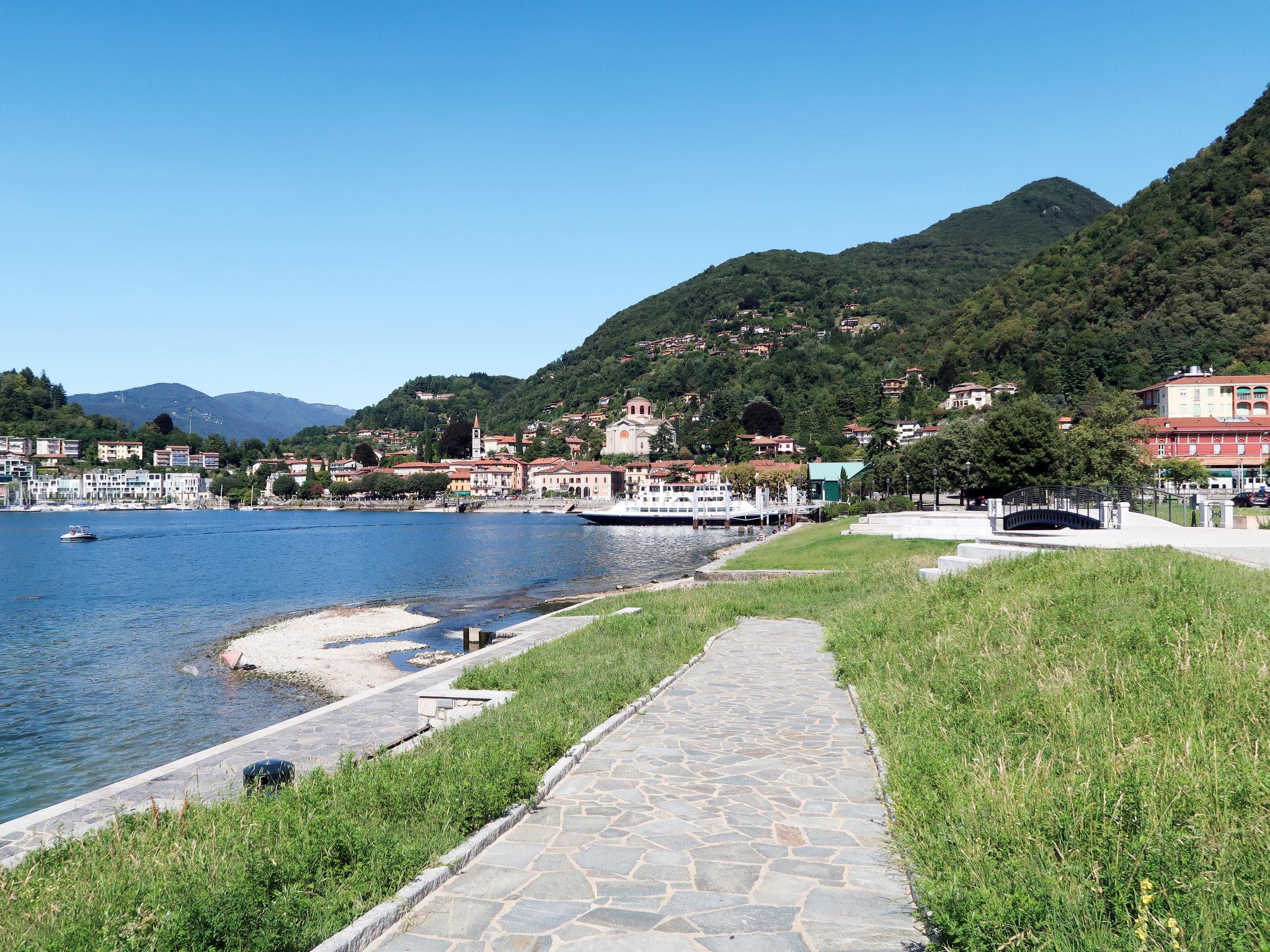 Photo 32 - Appartement de 3 chambres à Laveno Mombello avec vues sur la montagne