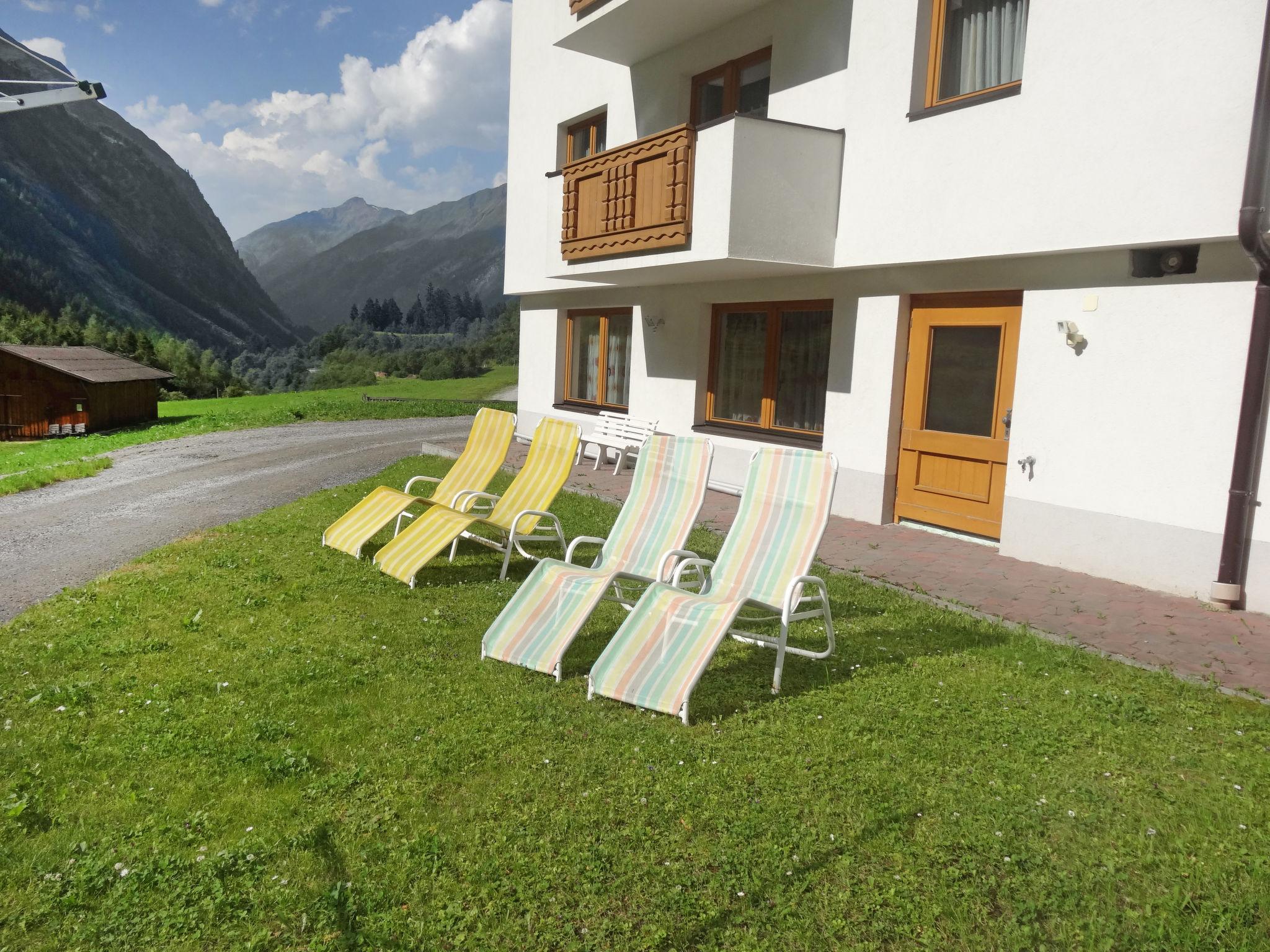 Foto 4 - Appartamento con 1 camera da letto a Sankt Leonhard im Pitztal con giardino e vista sulle montagne