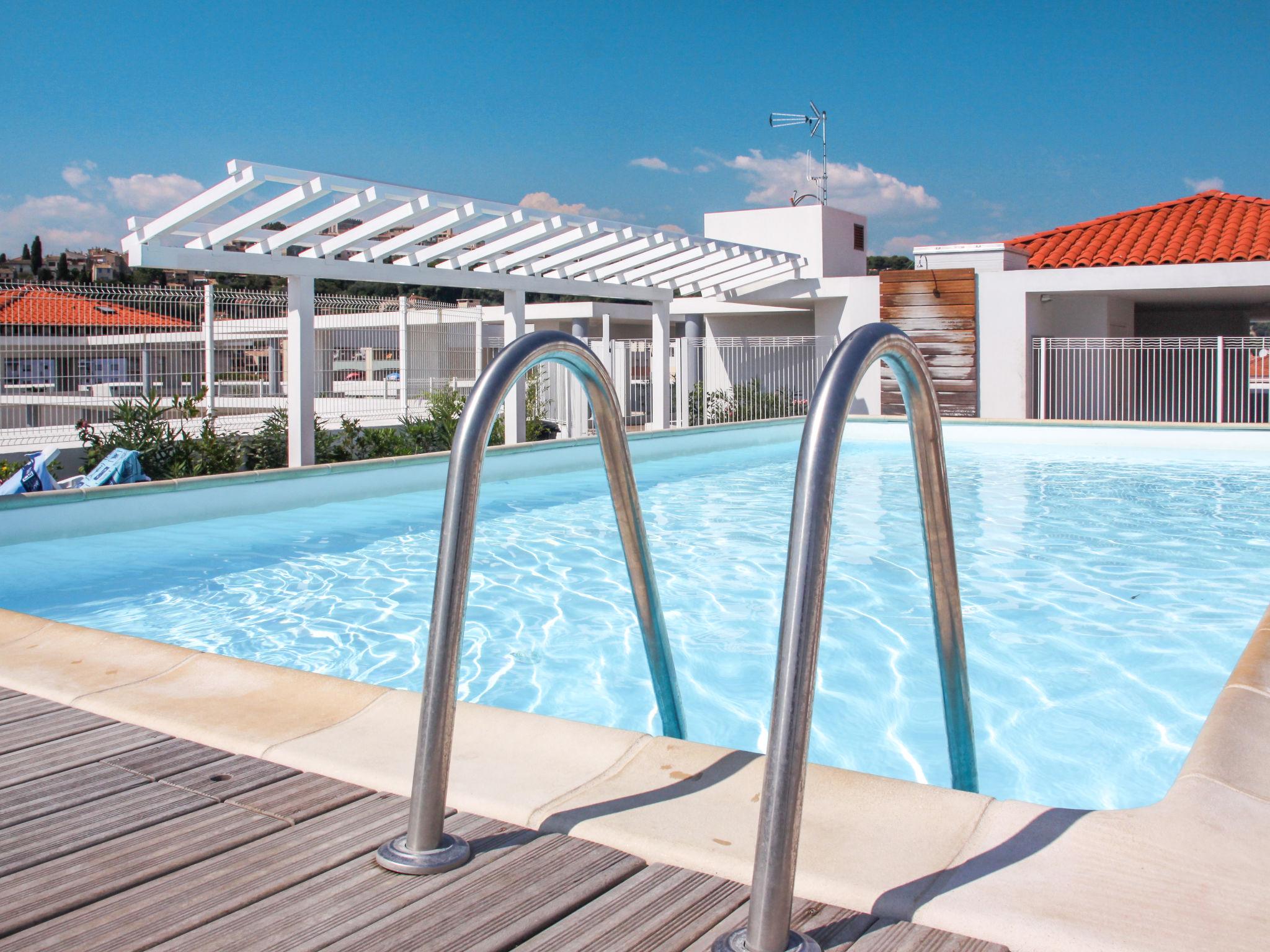 Photo 1 - Appartement de 2 chambres à Cagnes-sur-Mer avec piscine et vues à la mer