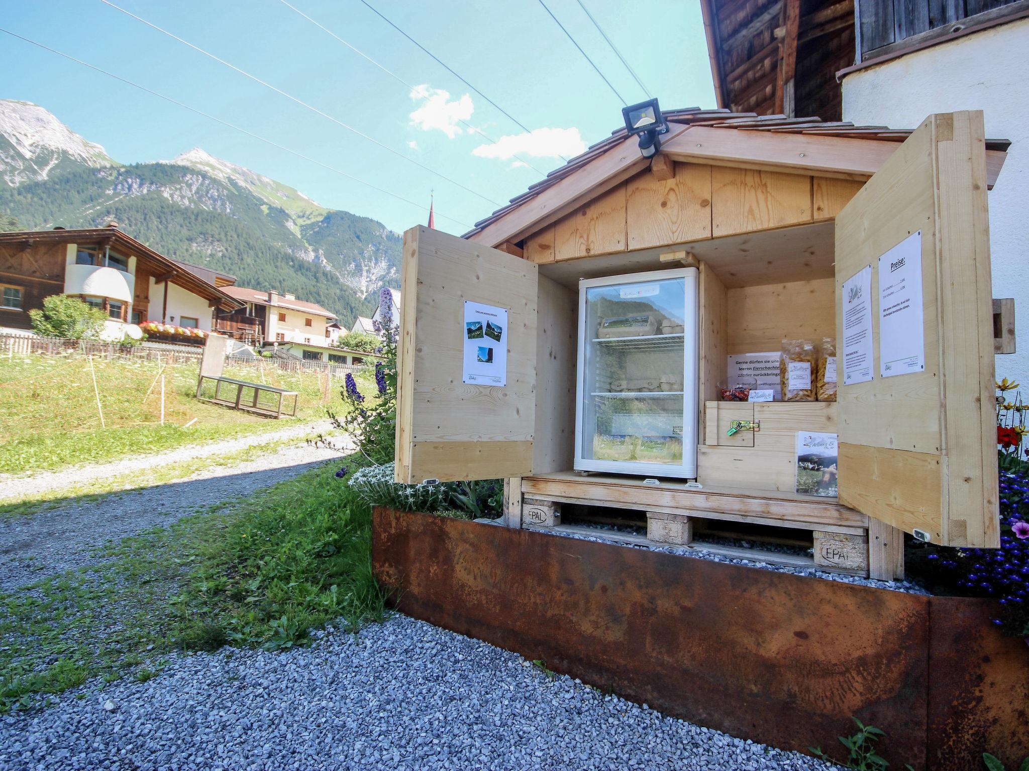 Foto 12 - Apartamento en Pettneu am Arlberg con jardín y terraza