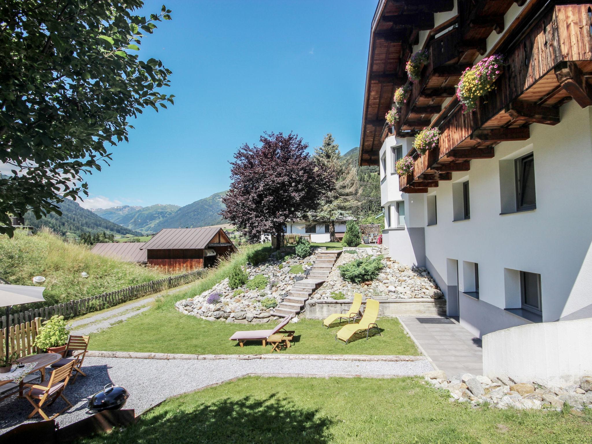 Foto 1 - Apartamento de 1 quarto em Pettneu am Arlberg com jardim e vista para a montanha
