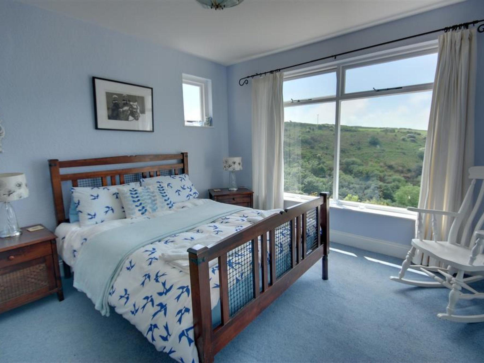 Photo 3 - 4 bedroom House in Tintagel with garden and sea view