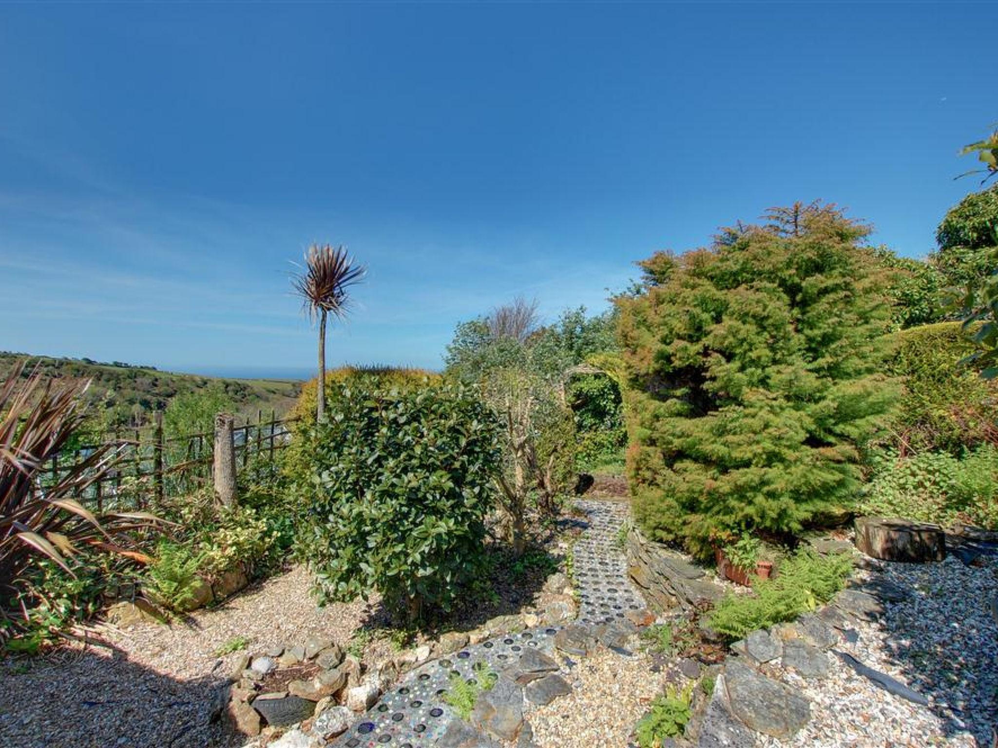 Photo 11 - 3 bedroom House in Tintagel with garden and sea view