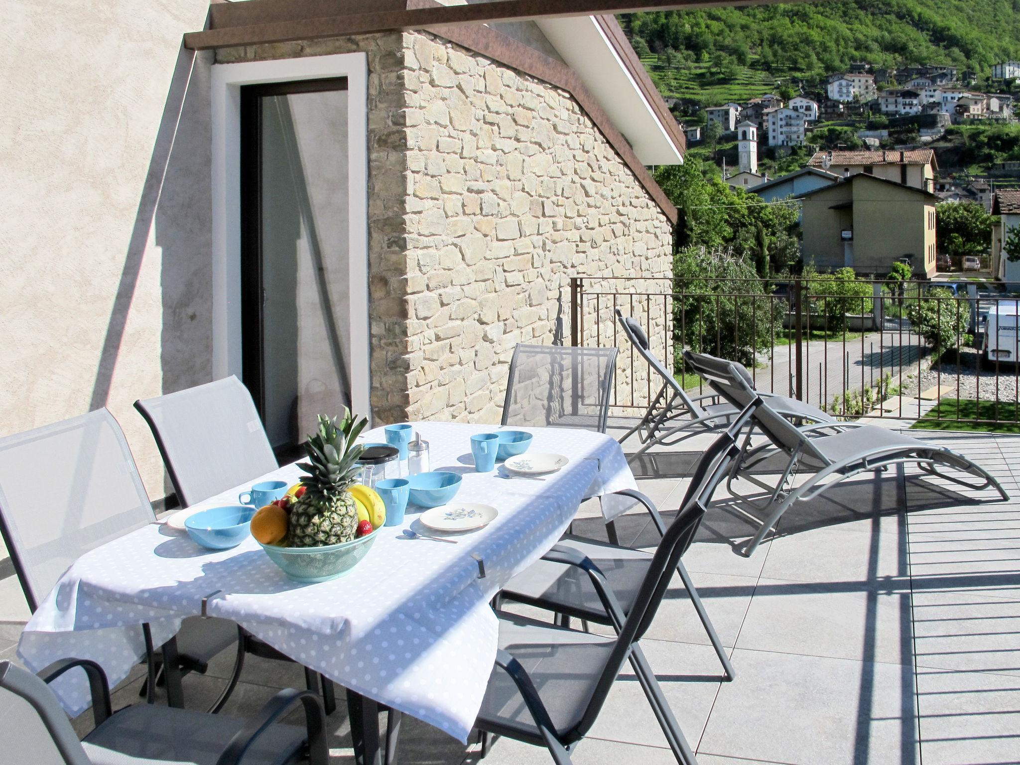 Foto 44 - Casa de 4 quartos em Verceia com terraço e vista para a montanha