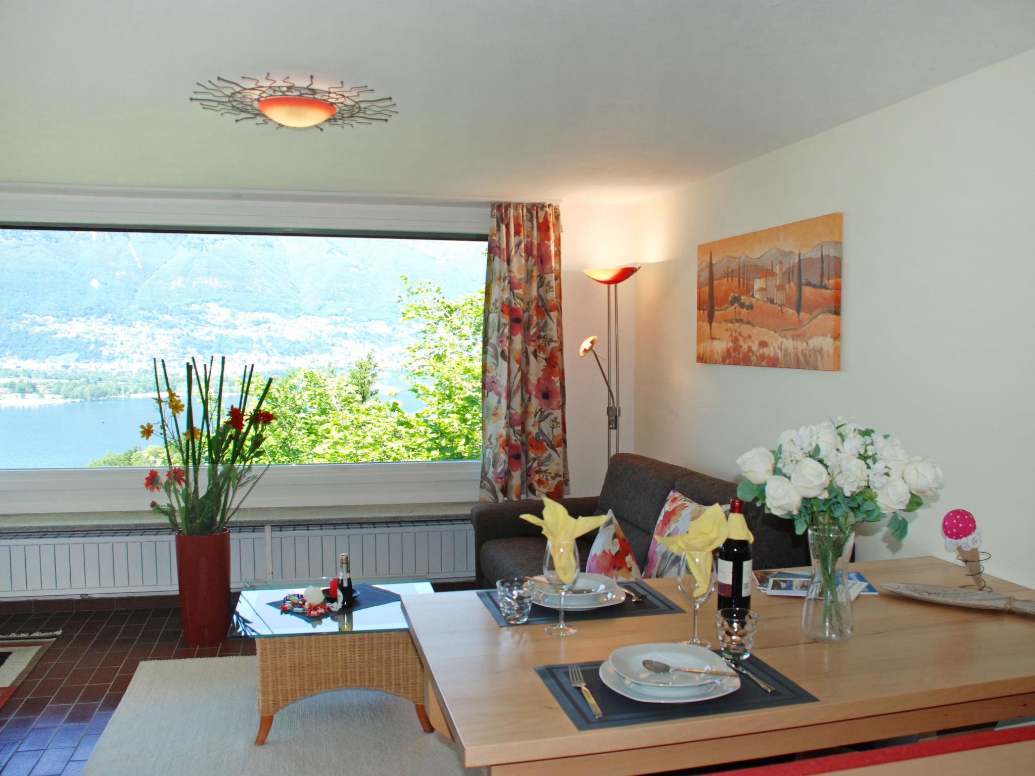 Photo 4 - 1 bedroom Apartment in Gambarogno with swimming pool and garden