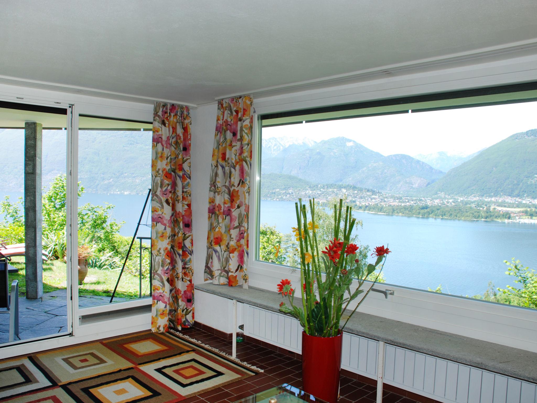 Photo 1 - 1 bedroom Apartment in Gambarogno with swimming pool and garden