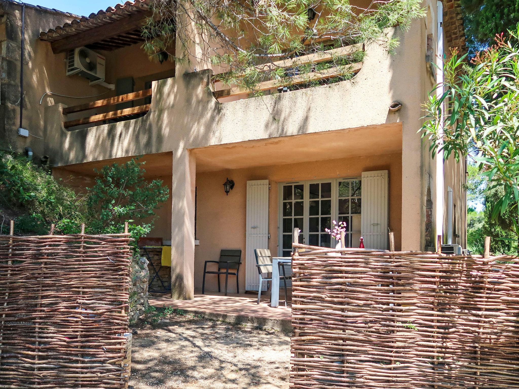 Photo 11 - Appartement de 2 chambres à Paradou avec piscine et jardin