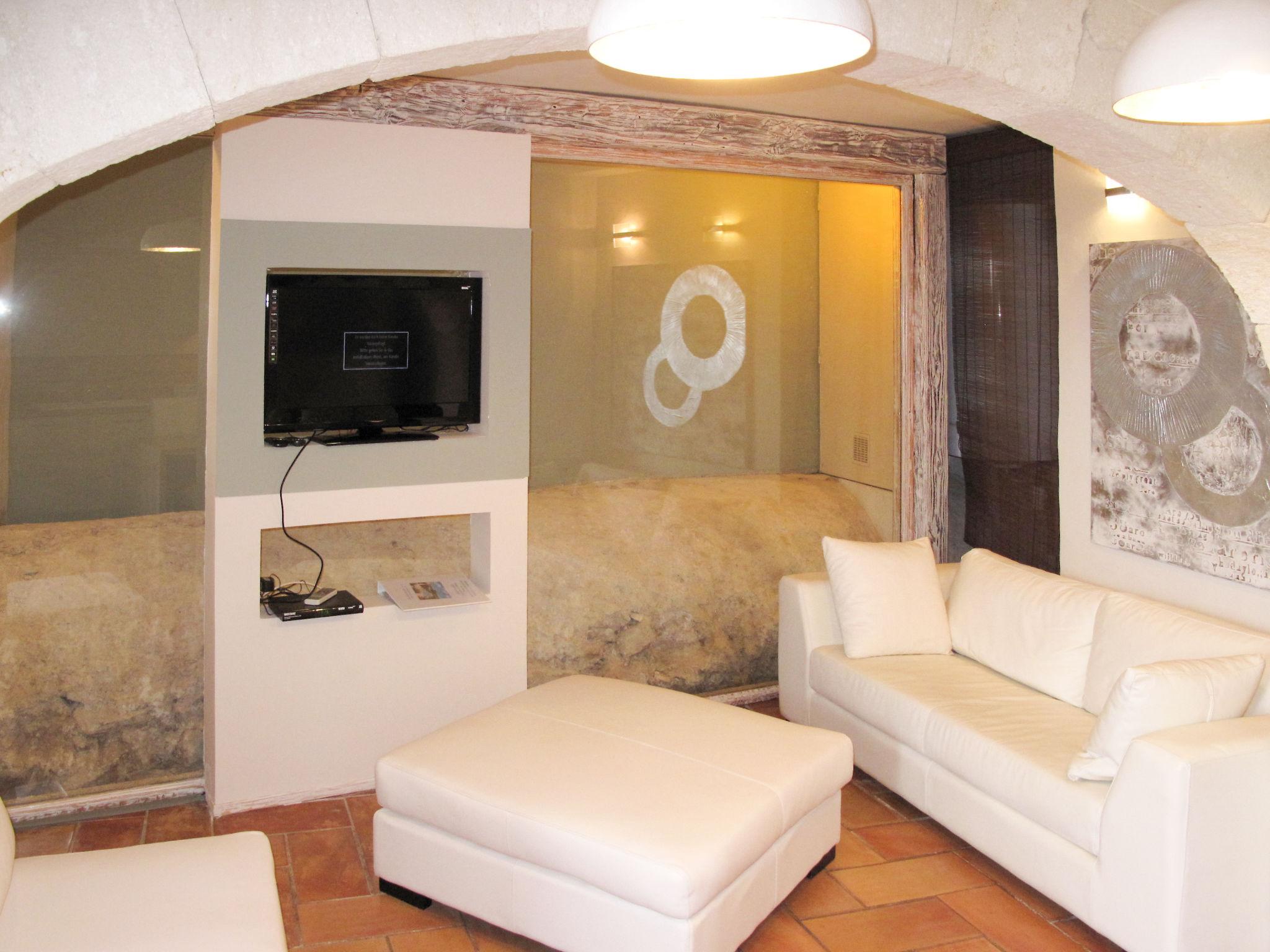 Foto 5 - Apartment mit 2 Schlafzimmern in Paradou mit schwimmbad und garten