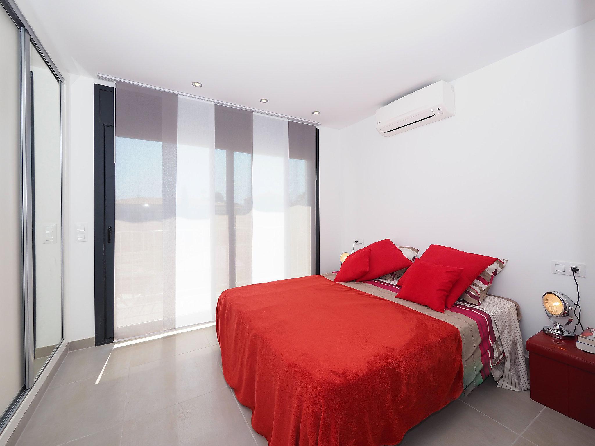 Photo 17 - Maison de 4 chambres à Castelló d'Empúries avec piscine privée et vues à la mer