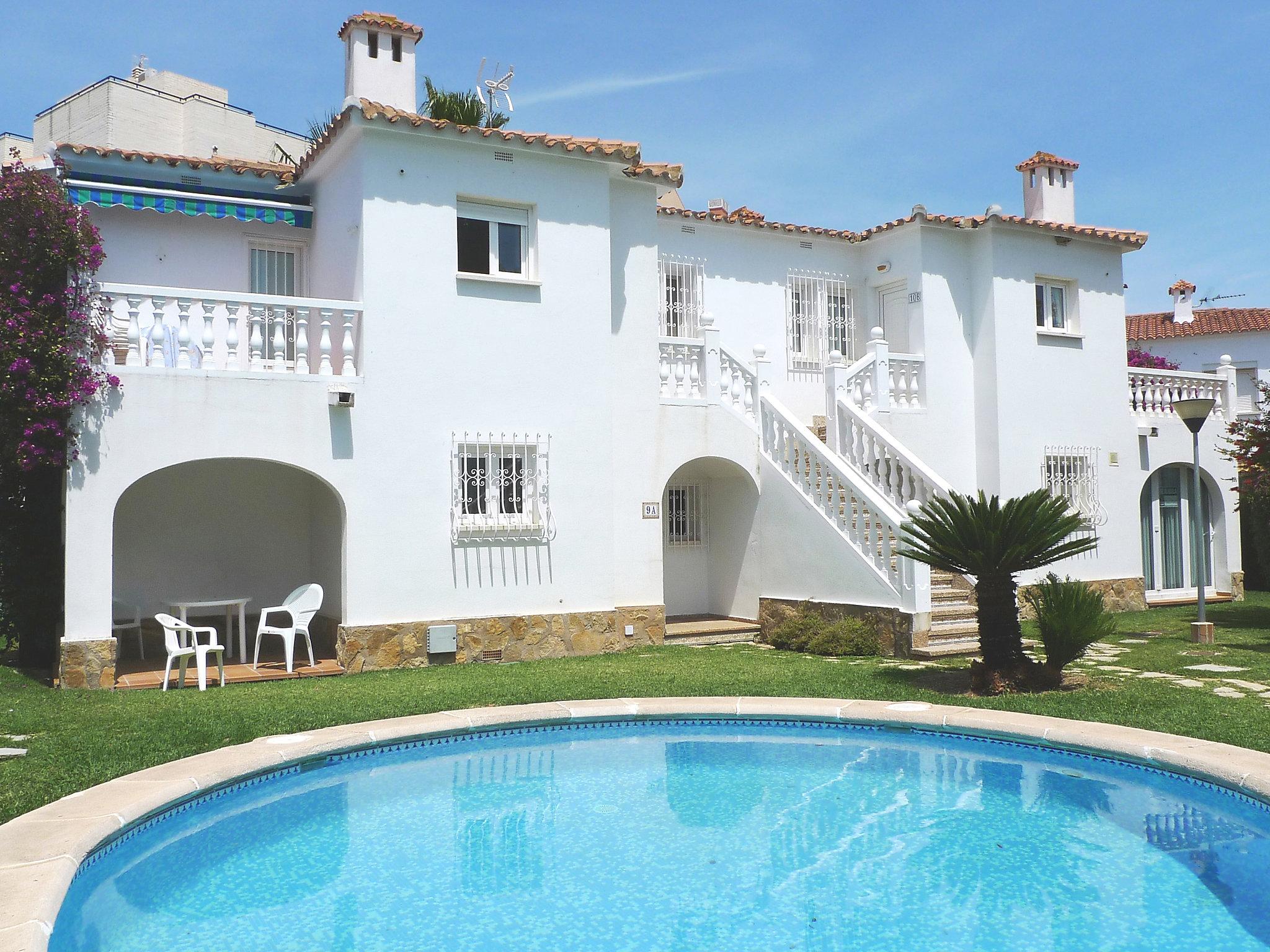 Photo 1 - Appartement de 2 chambres à Oliva avec piscine et jardin