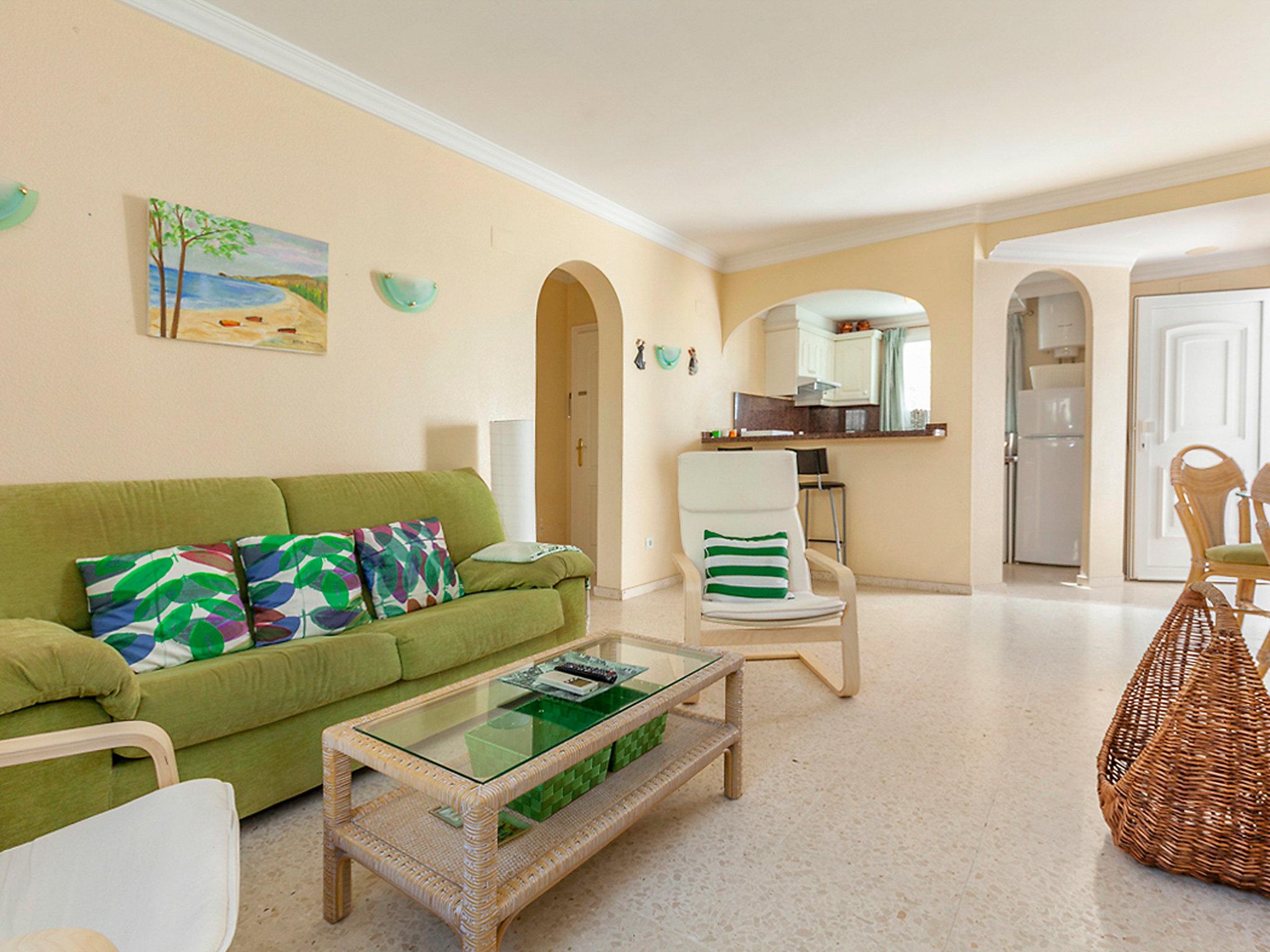 Photo 8 - 2 bedroom Apartment in Oliva with swimming pool and garden