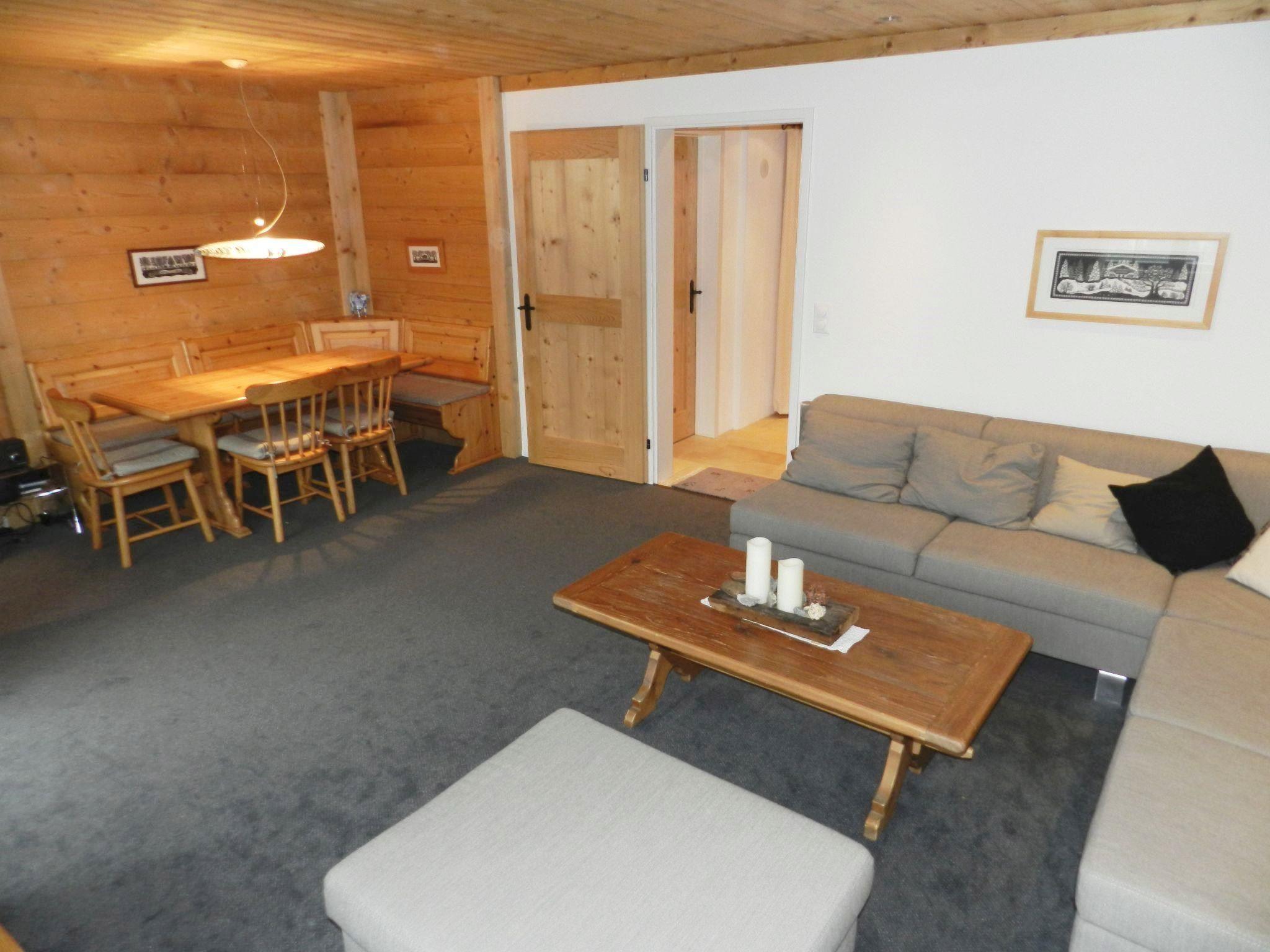 Photo 13 - 4 bedroom Apartment in Saanen