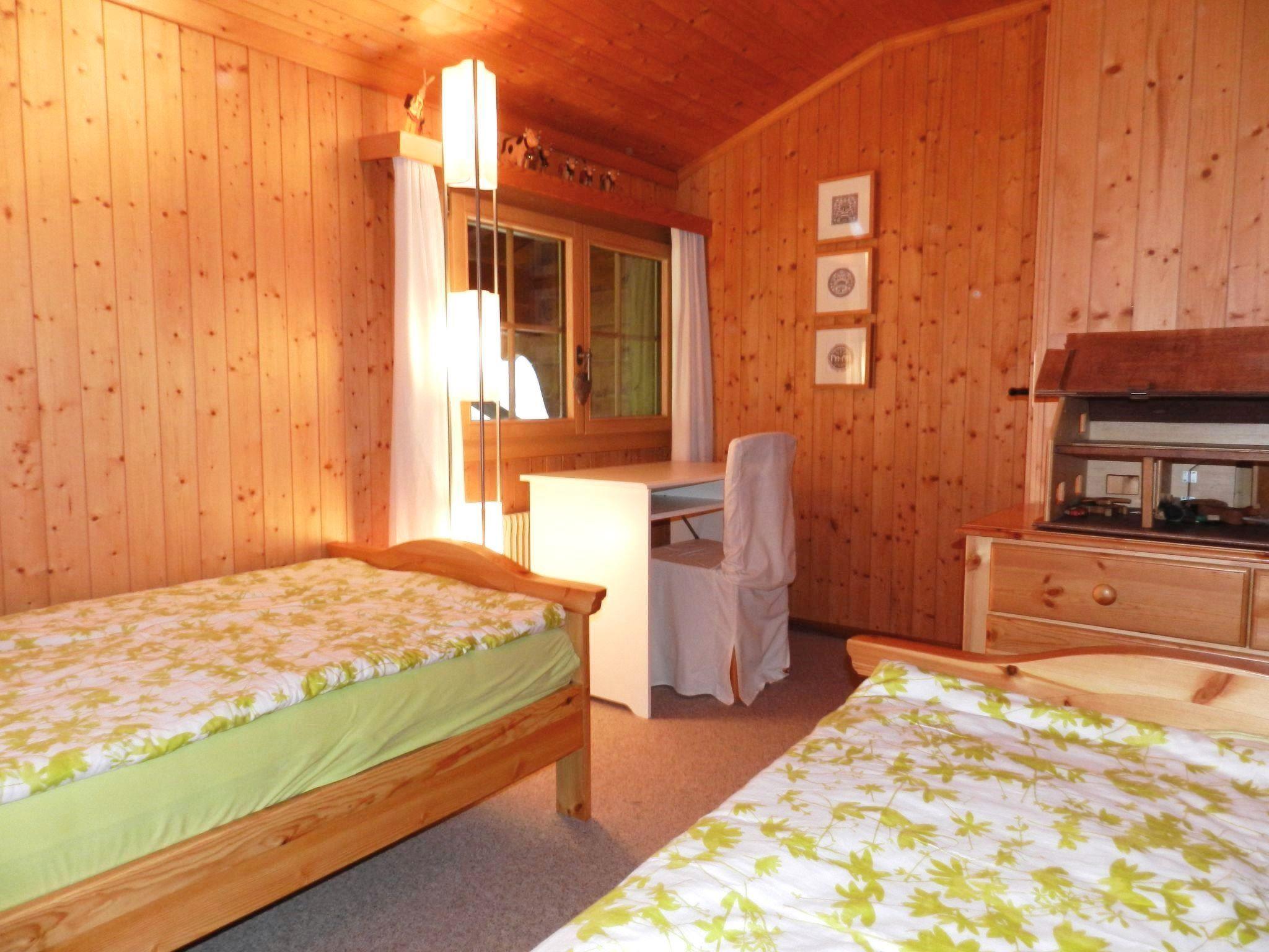 Foto 28 - Appartamento con 4 camere da letto a Saanen