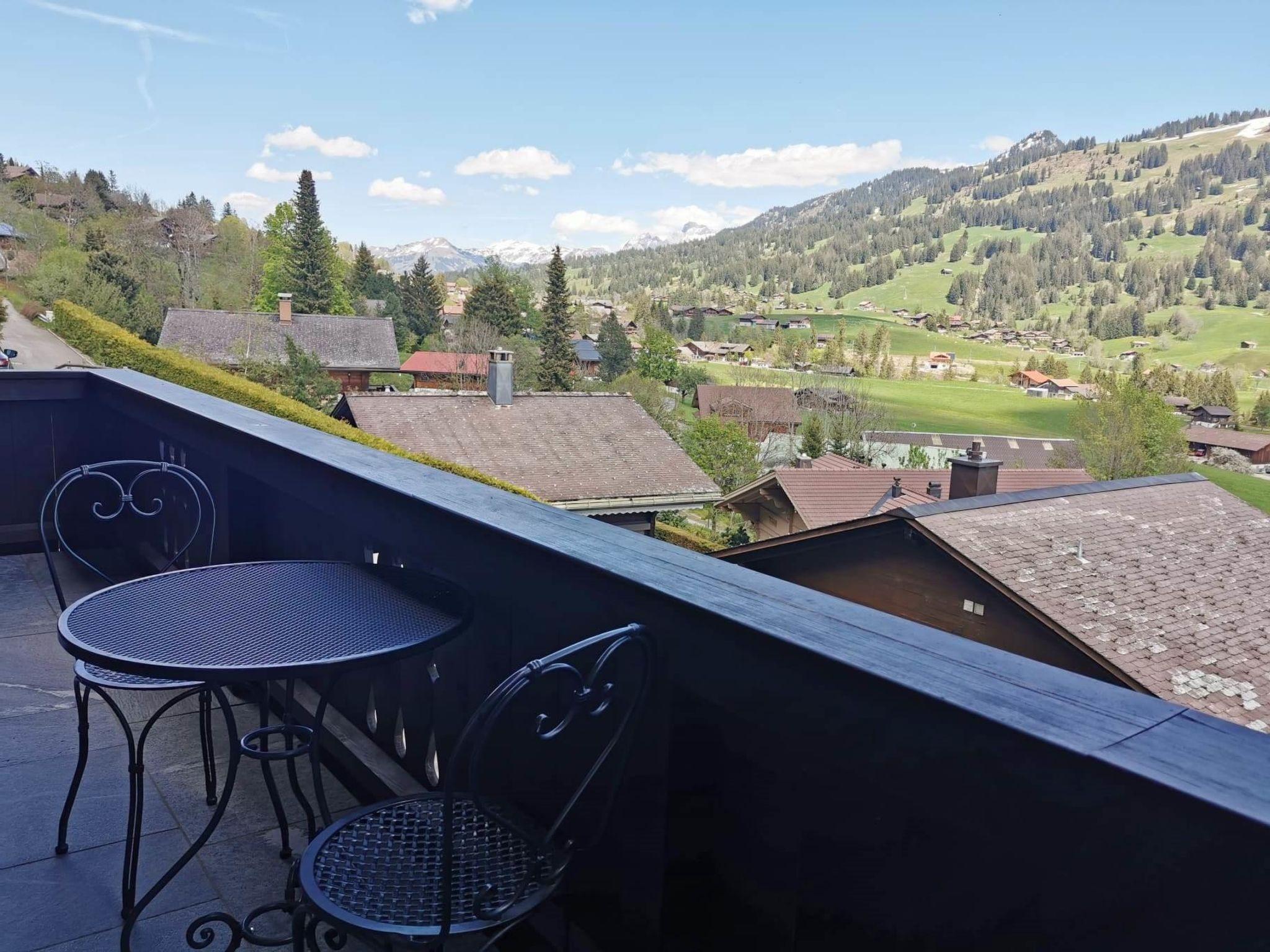 Photo 3 - 4 bedroom Apartment in Saanen