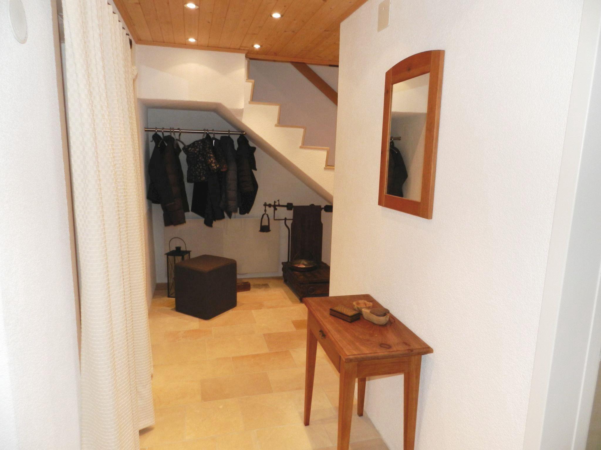 Photo 10 - 4 bedroom Apartment in Saanen