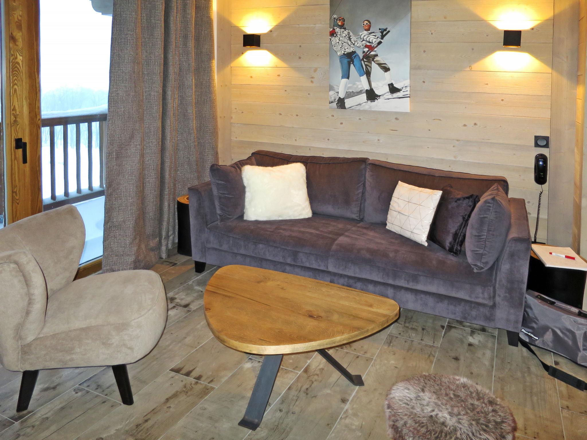 Foto 6 - Apartamento de 2 habitaciones en Val-d'Isère con piscina y vistas a la montaña
