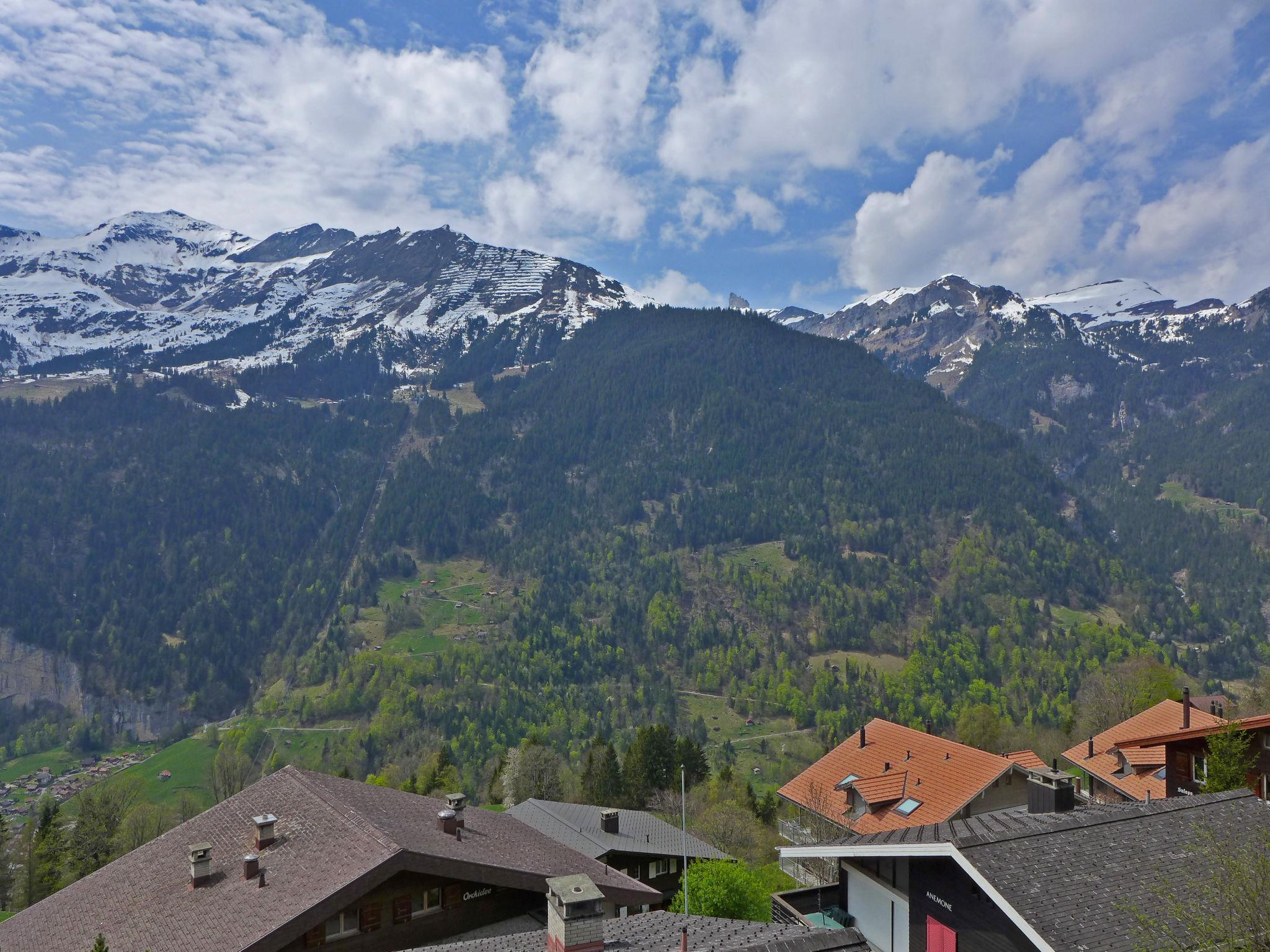 Photo 15 - Appartement de 2 chambres à Lauterbrunnen avec vues sur la montagne